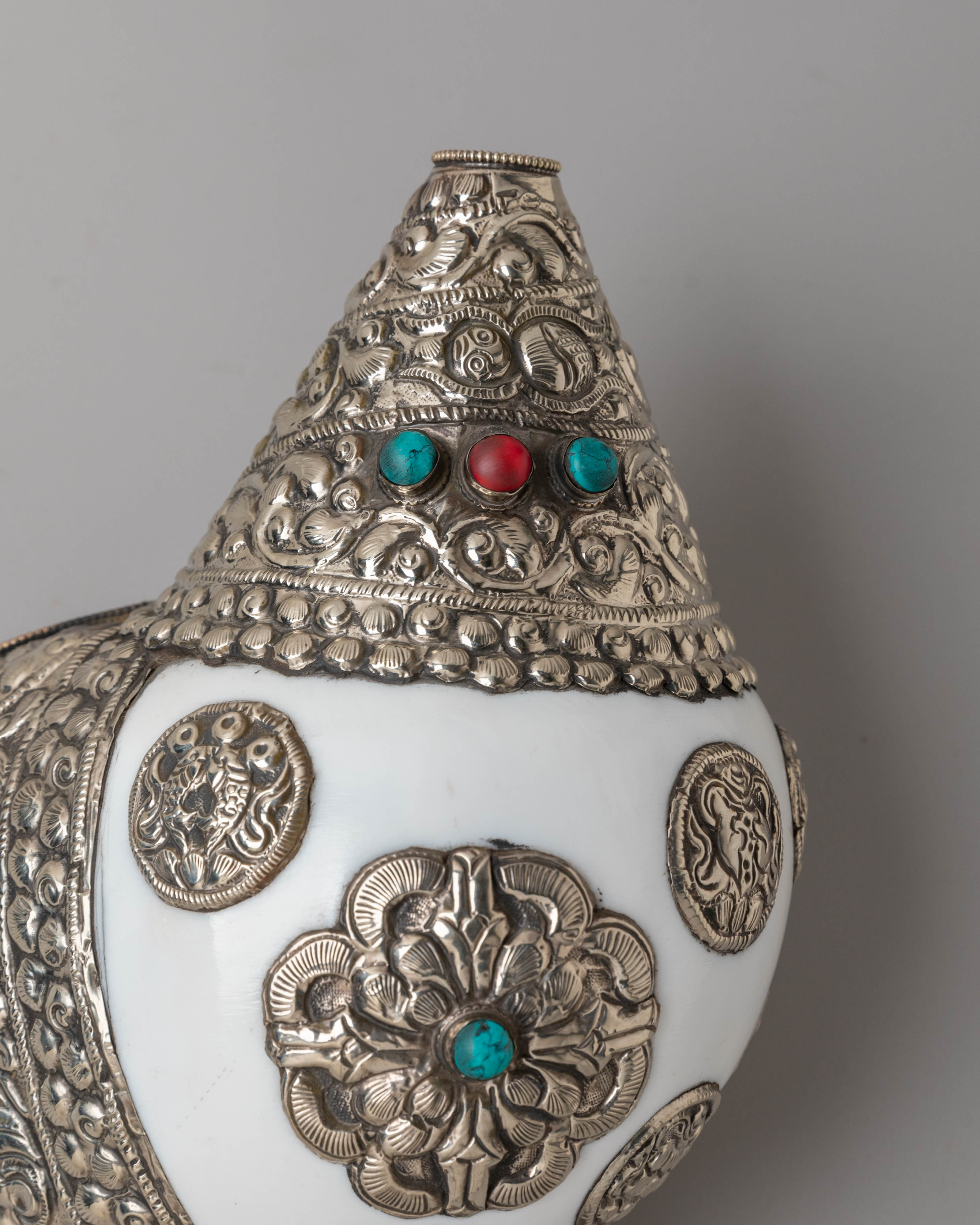 Buddhist Handcrafted Conch | Vajrayana Ritual Instrument
