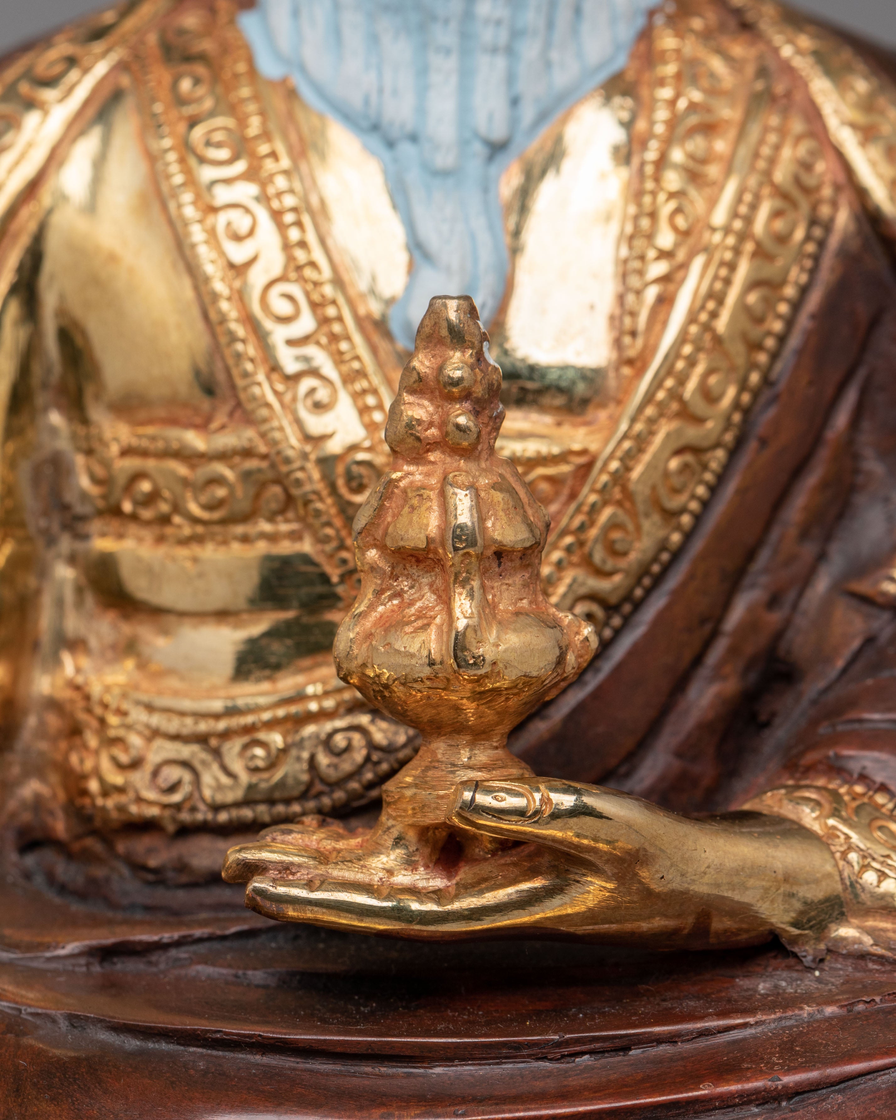 Sacred Traditional Guru Shapdum Statue | A Symbol of Spiritual Wisdom