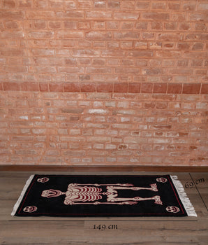 Skull Design Decorative Rug | Tibetan & New Zealand Wool with Viscose Accents