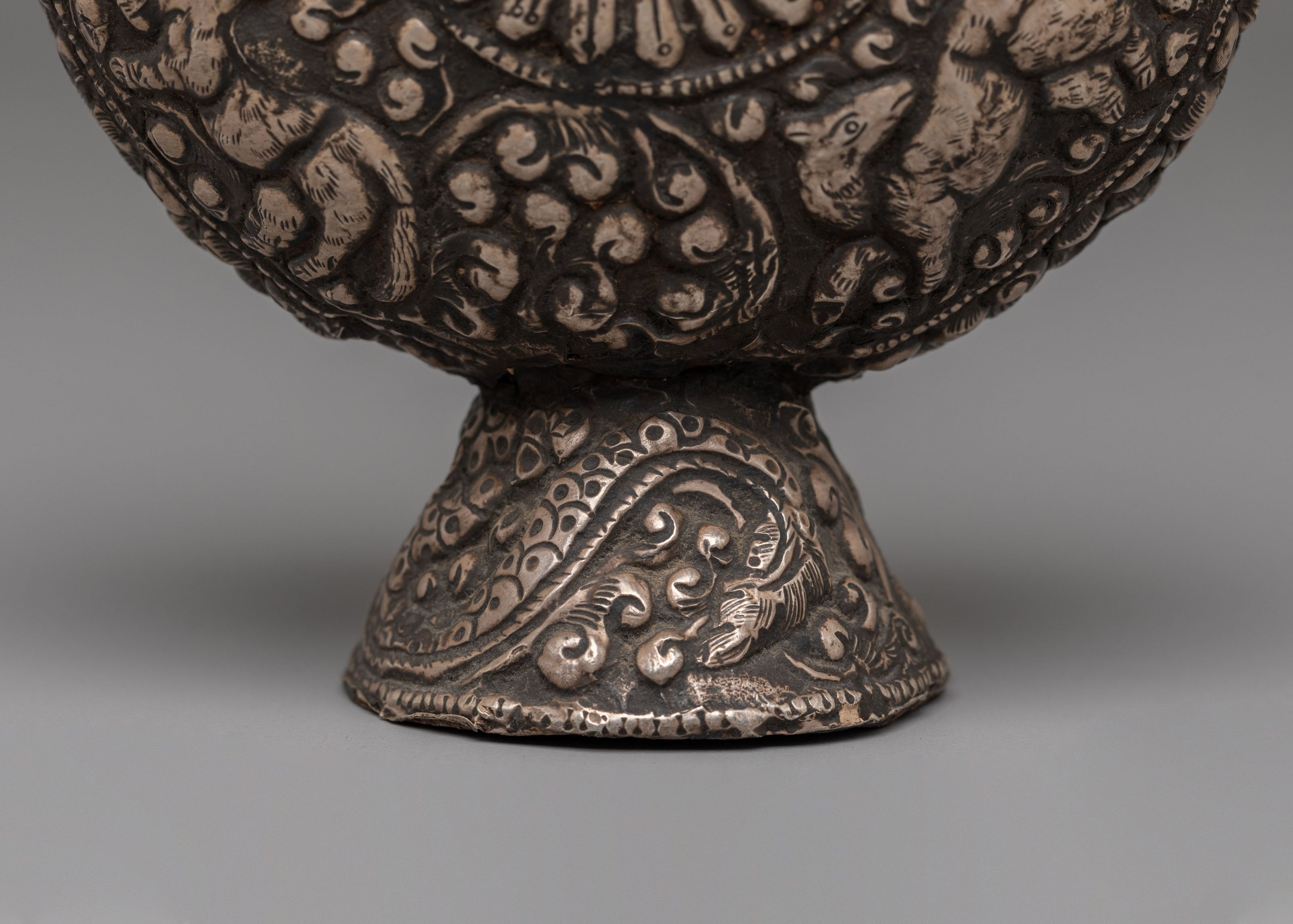 Traditional Himalayan Snuff Bottle | Handcrafted Silver Decorative Vessel