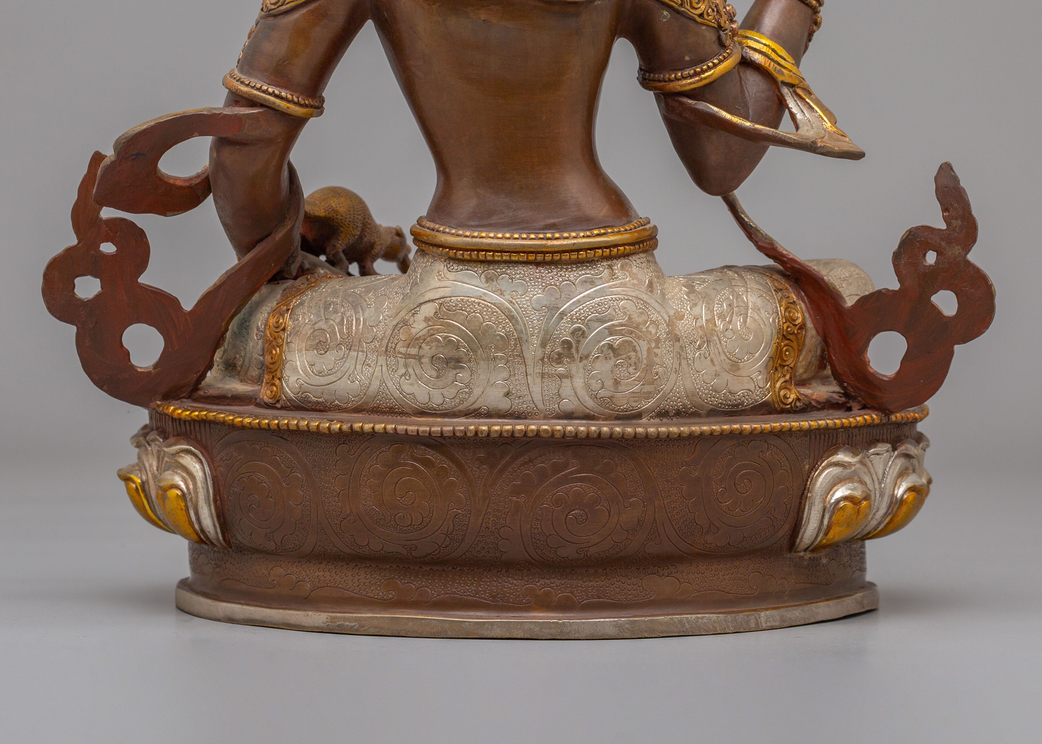 Red Manohara Vasudhara Statue | Traditional Himalayan Artwork
