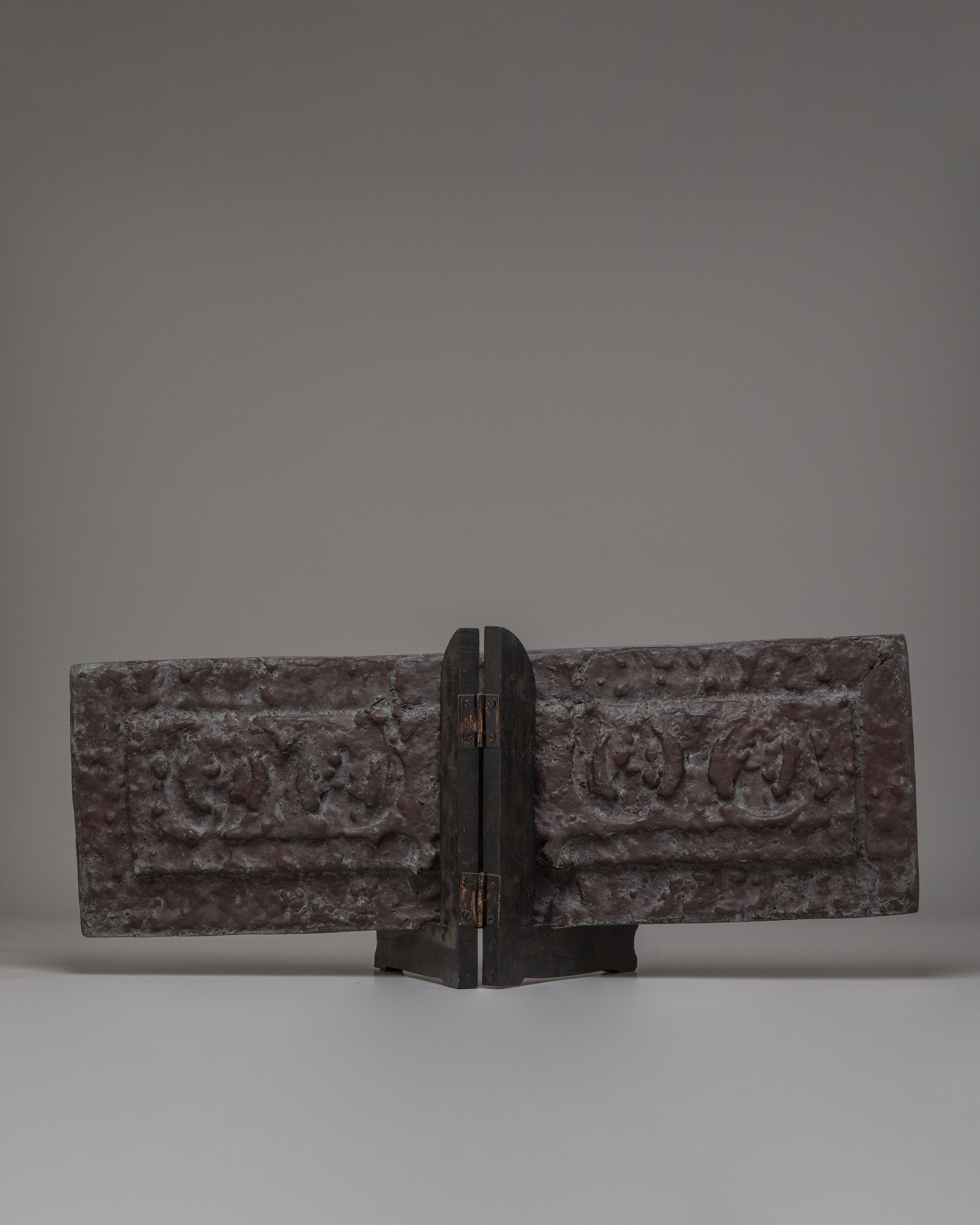 Traditional Decorative Stand For Home | Handmade Crafted Artwork