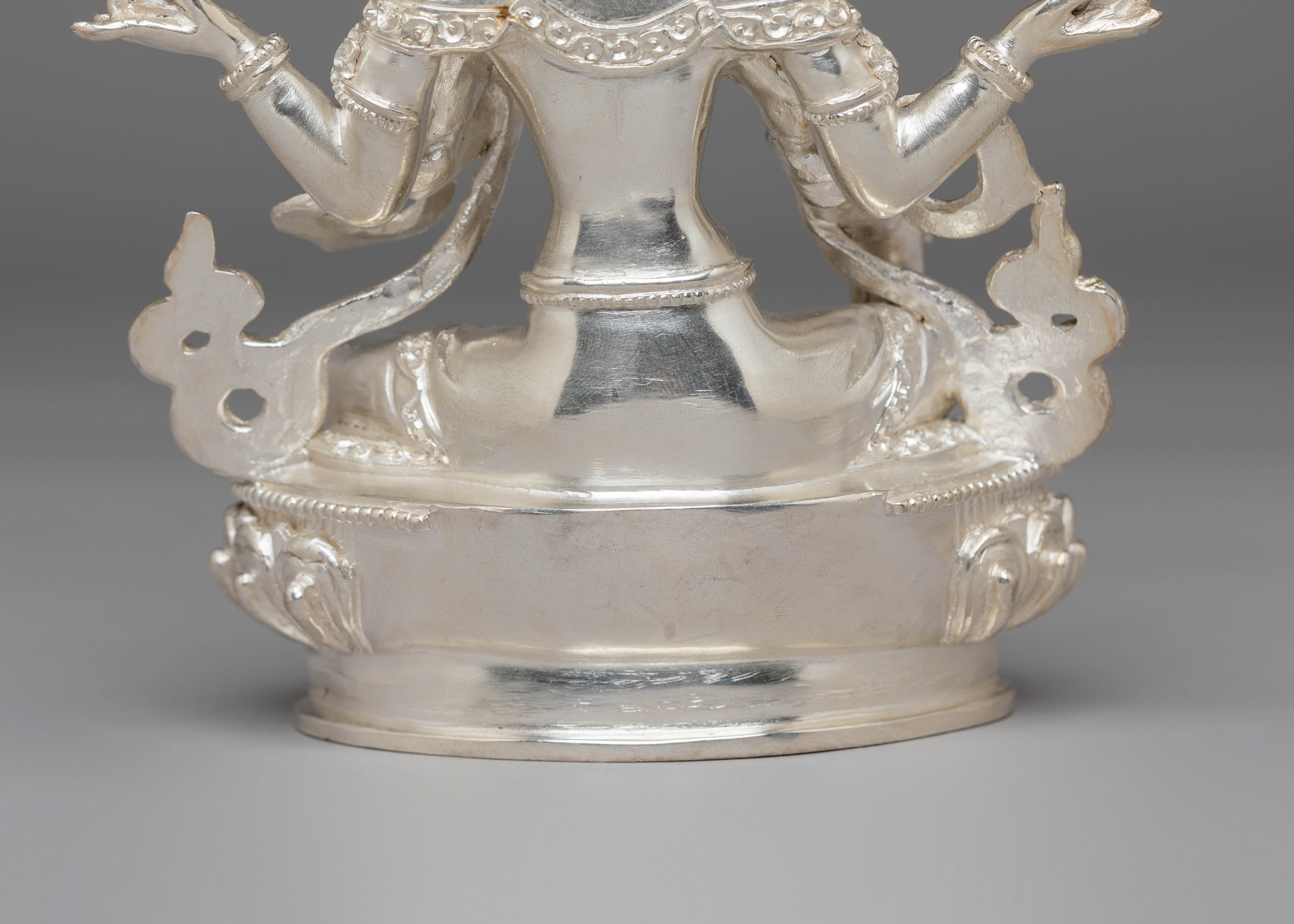 Handcrafted Silver Hindu Deity Laxmi | The Goddess of Wealth