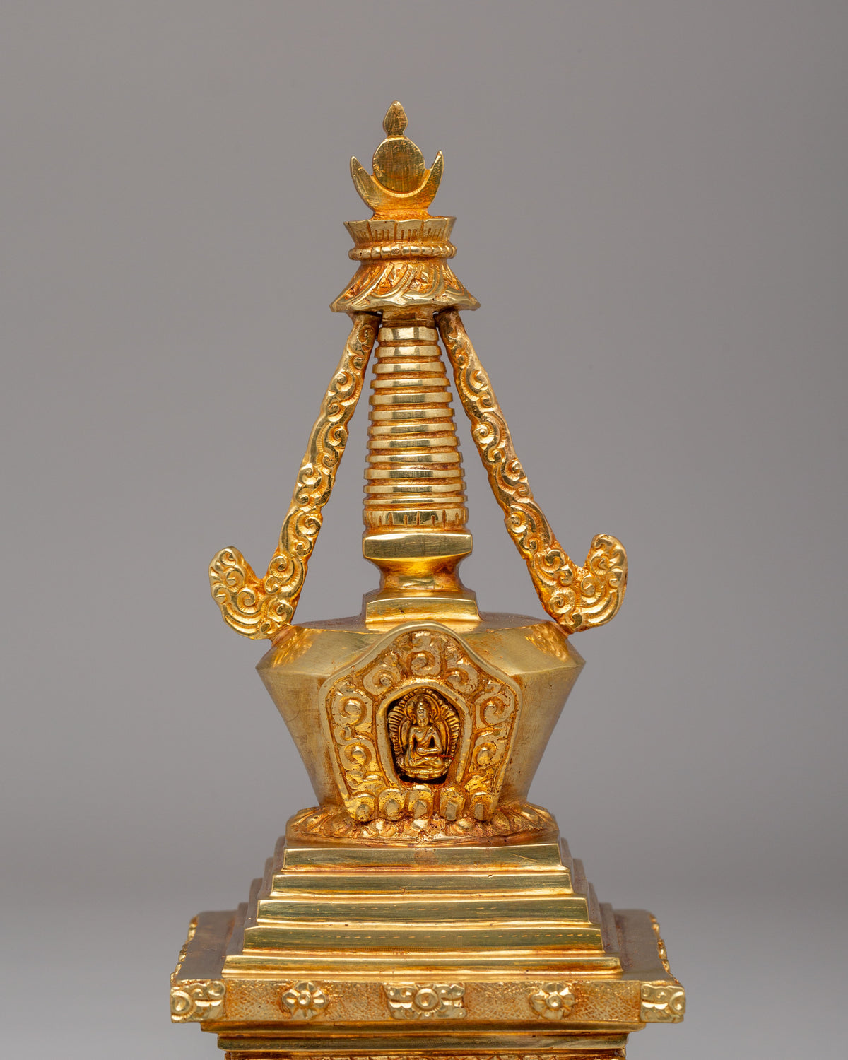 Buddhist Enlightenment Chorten | Symbol of Spiritual Awakening