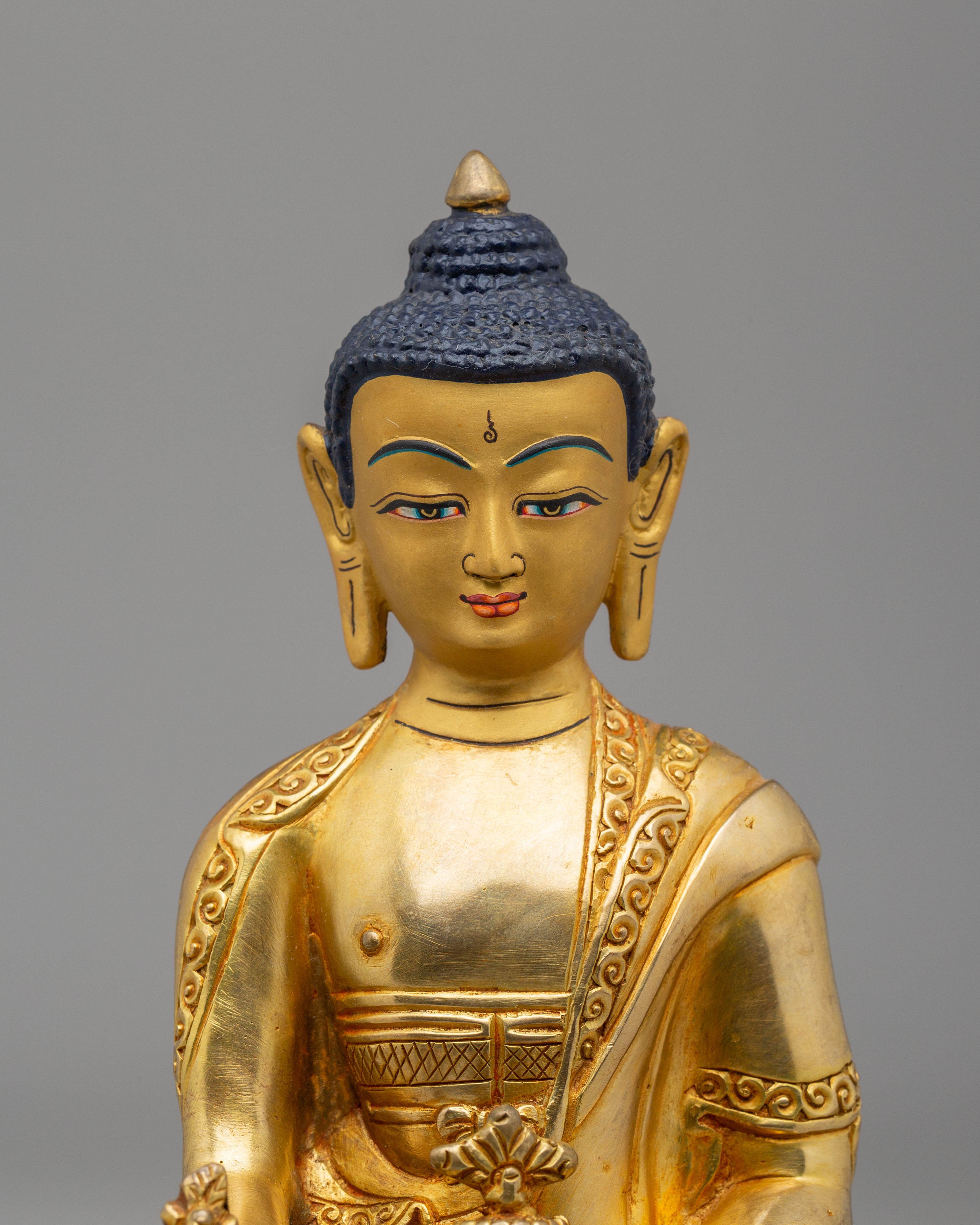 Himalayan Bhaisajyaguru Statue | Symbol of Healing and Inner Peace