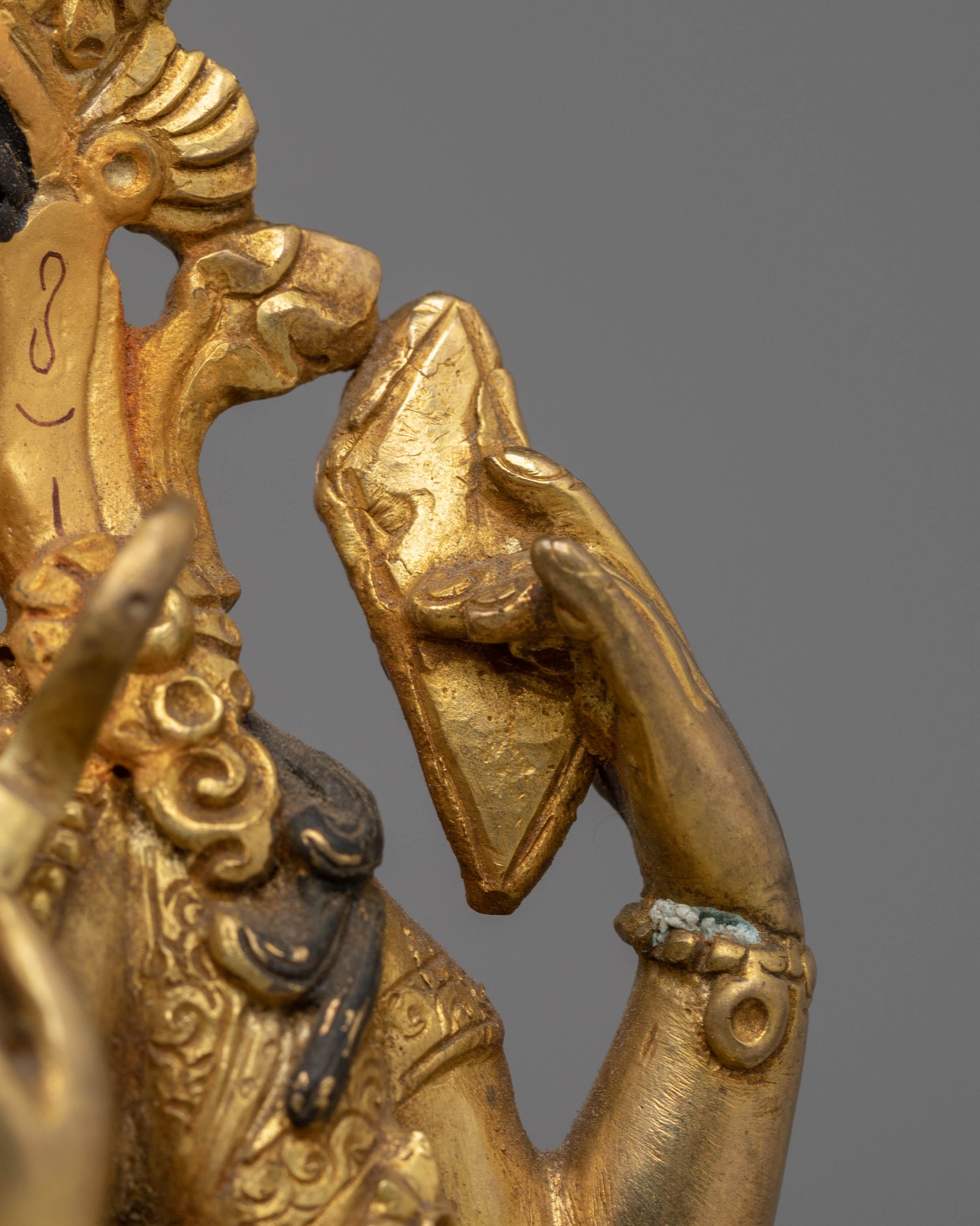 Saraswati Sculpture for Decor: The Goddess of Wisdom