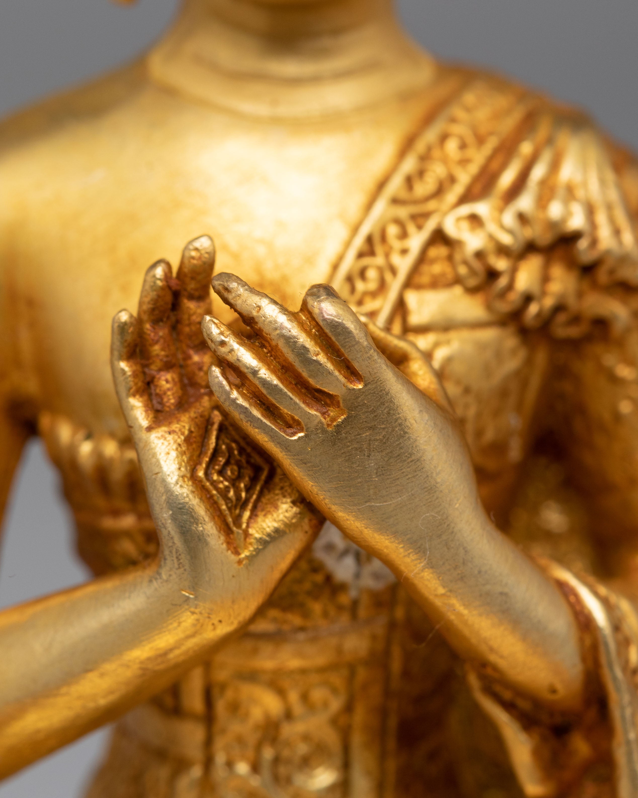 Traditional Vairocana Buddha Deity Statue | Symbol of Enlightenment