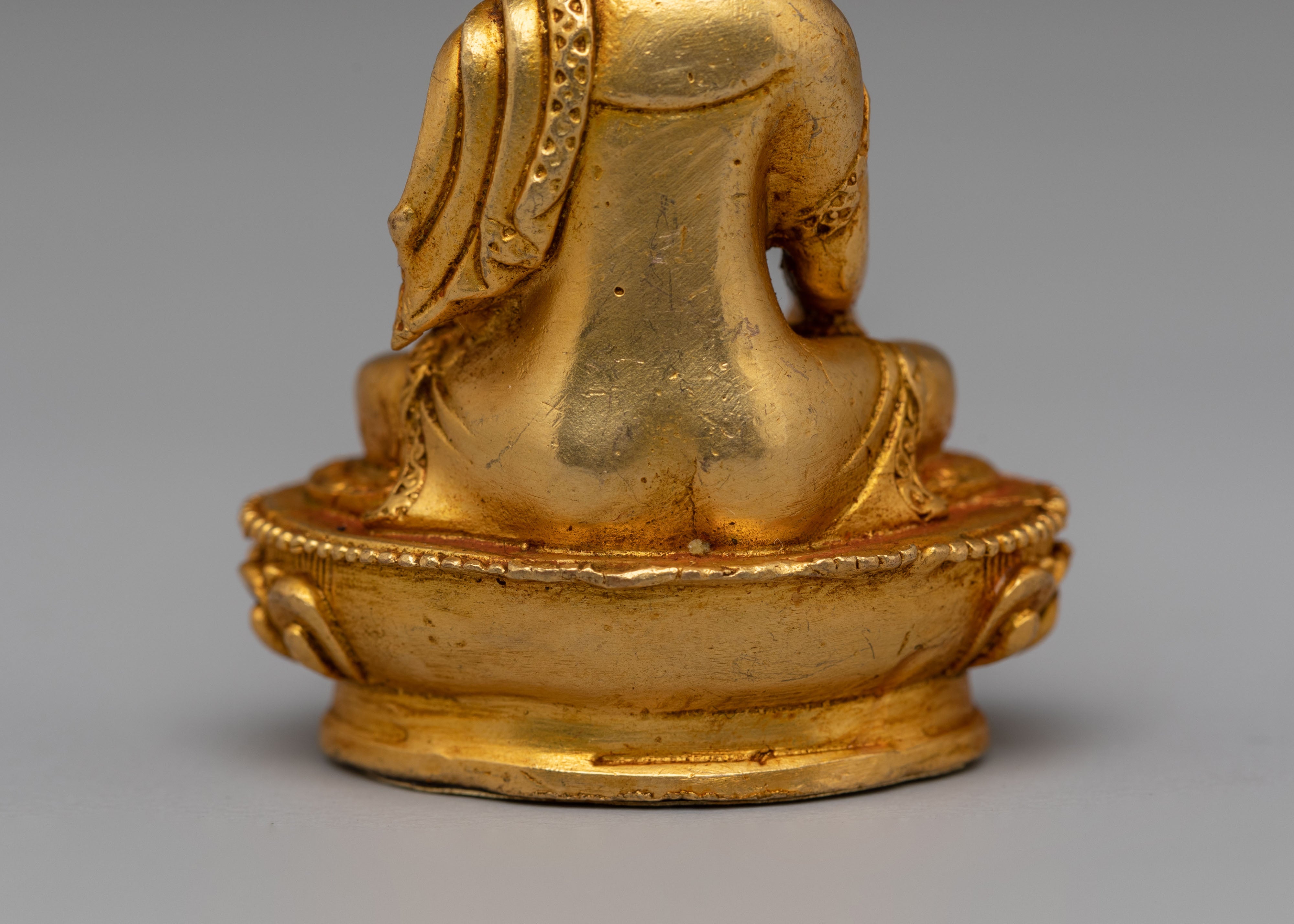 Shakyamuni Buddha Statue for Meditation | Gold Plated Copper Figure
