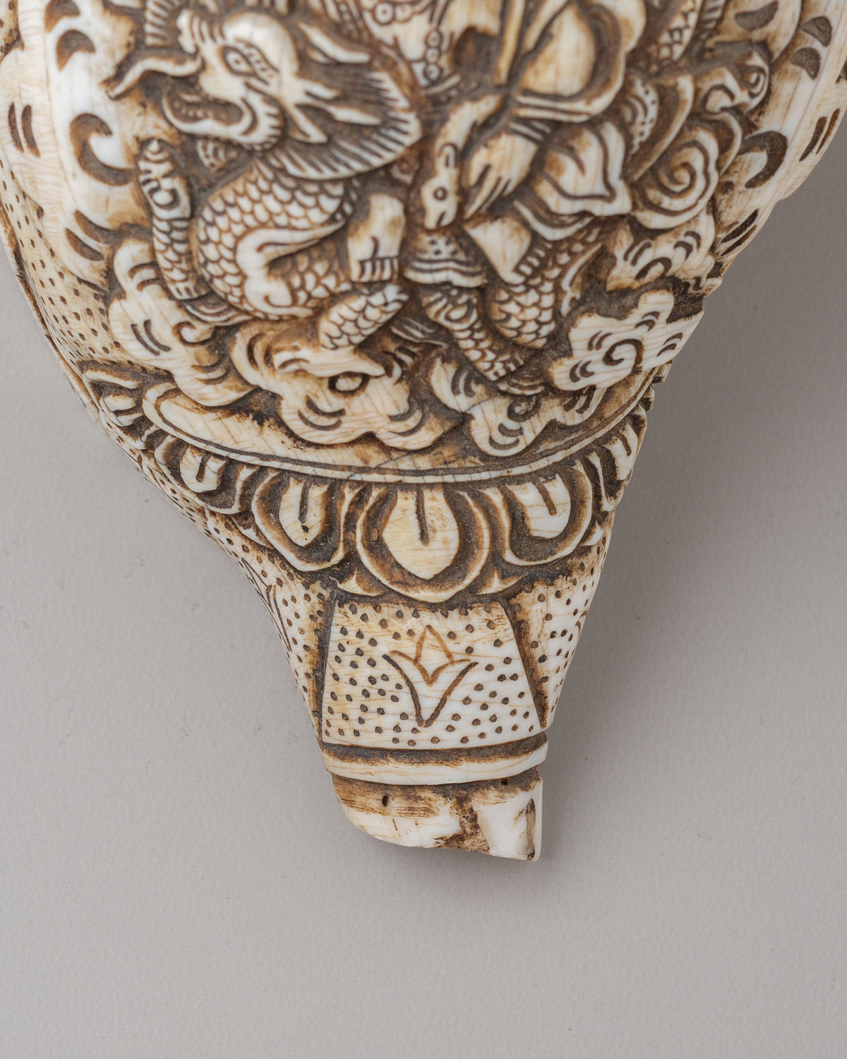 White Dzambhala Ritual Conch | Handcrafted Buddhist Sacred Art