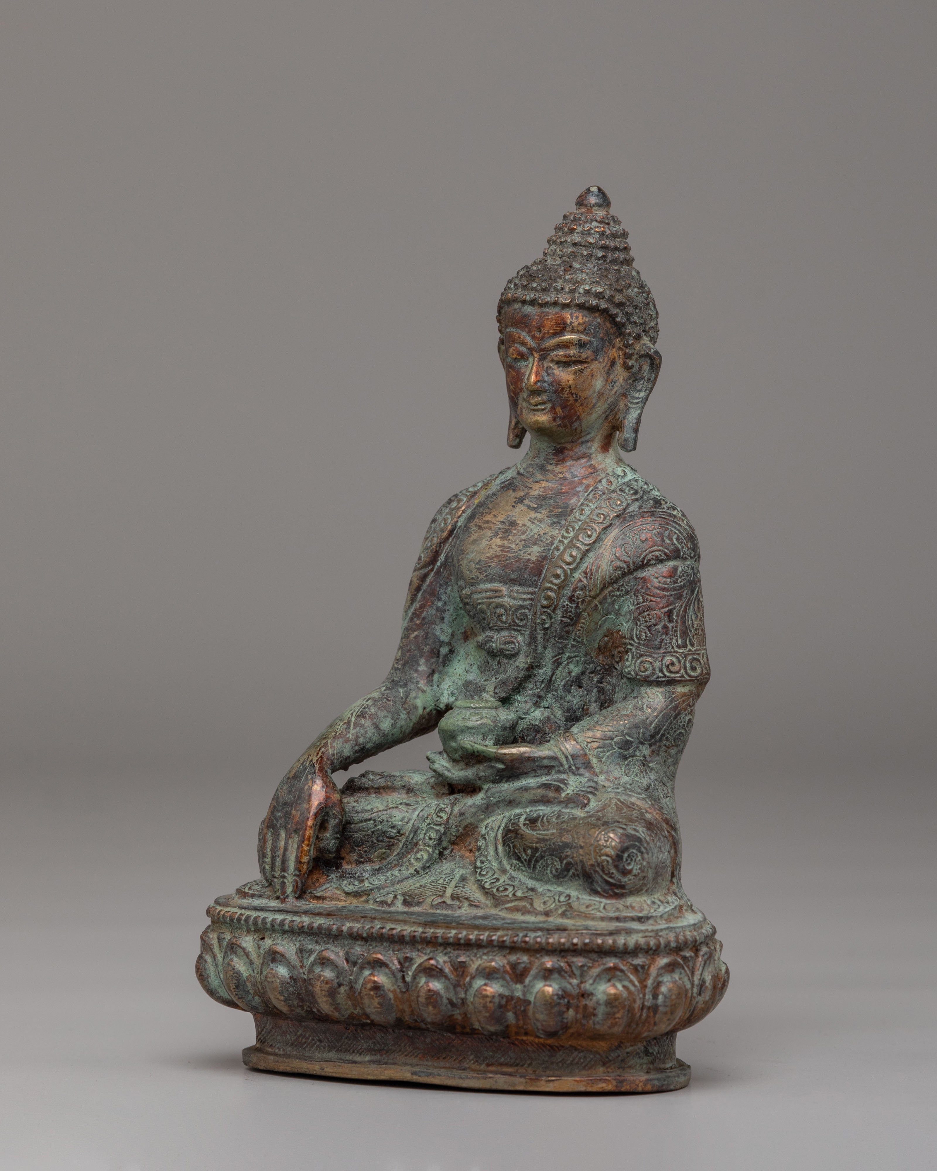 Tibetan Antique Shakyamuni Buddha Statue | Symbol of Peace and Enlightenment