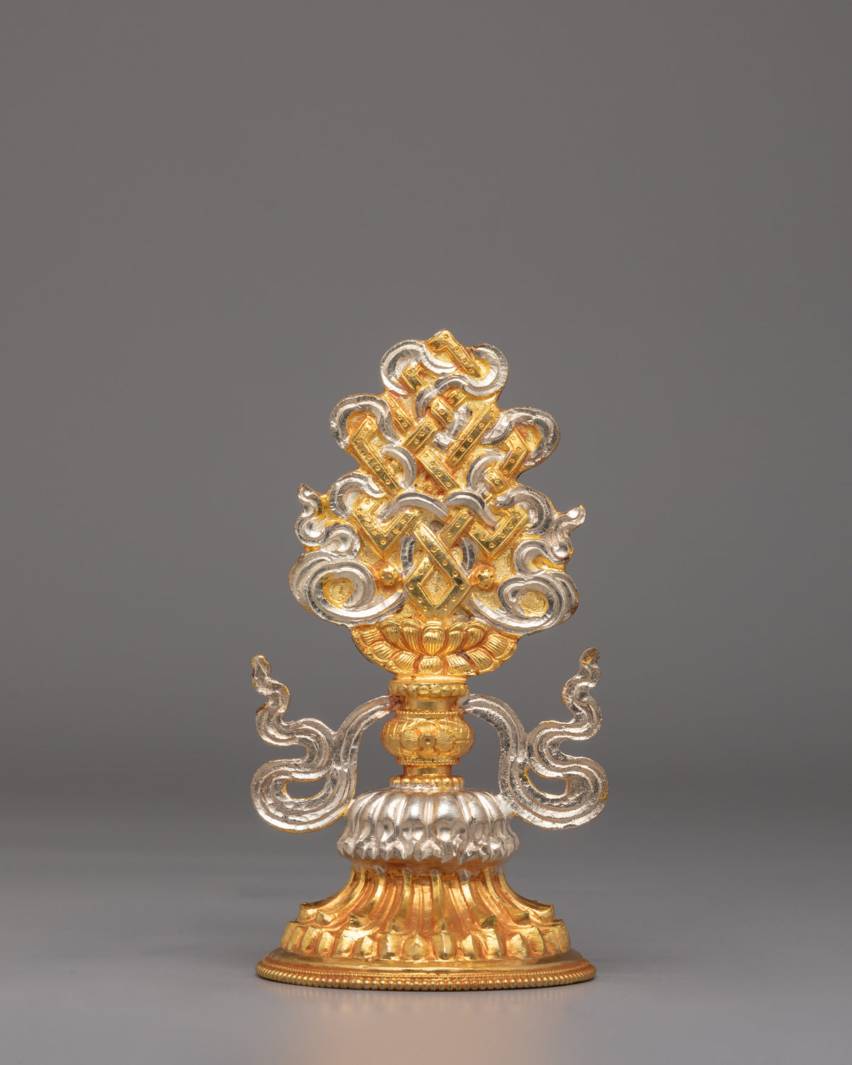 Sacred Altar Auspicious Symbols | Spiritual Significance in Buddhism