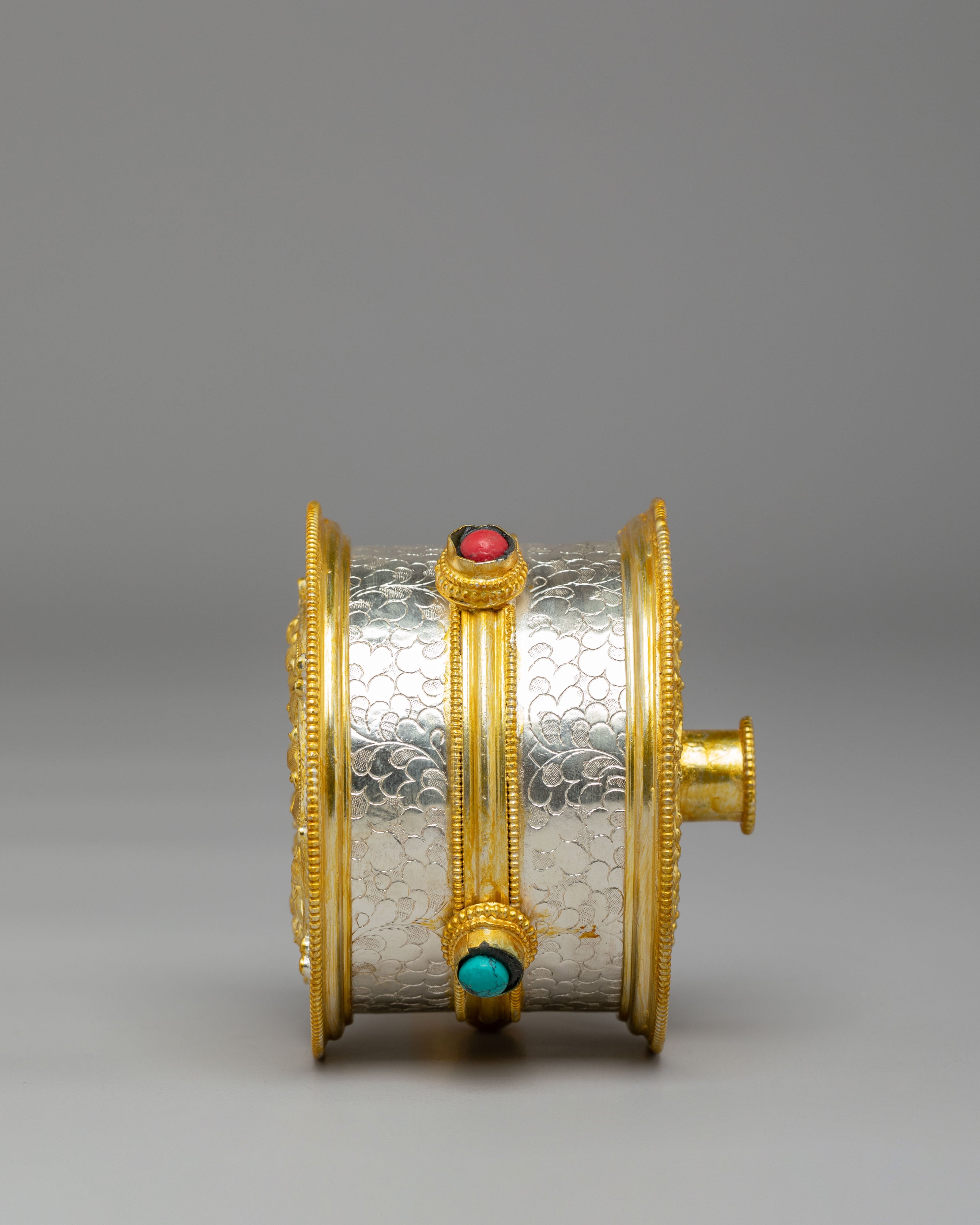 Tibetan Altar Prayer Wheel | Perfect for Your Spiritual Practice