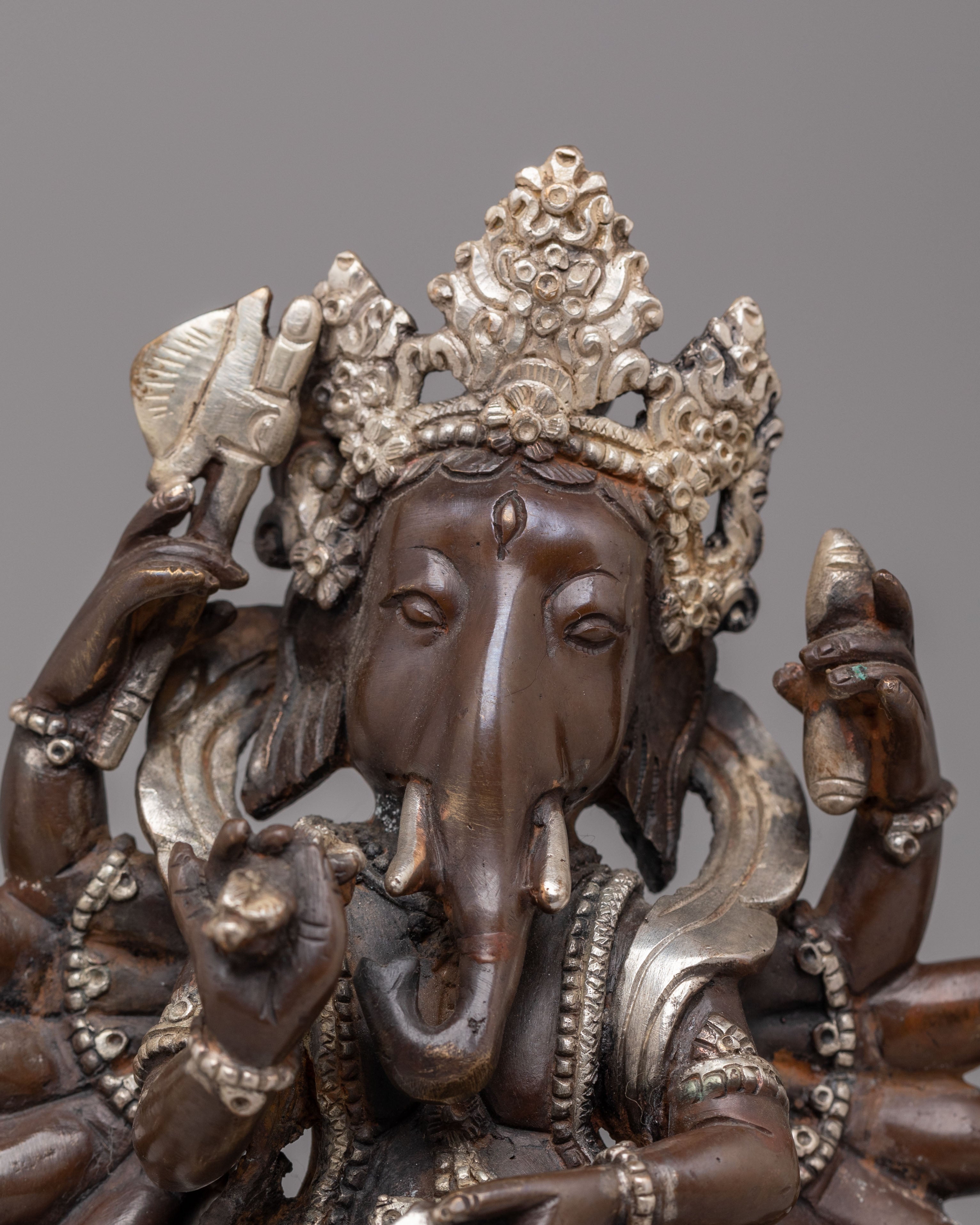 12-Armed Maha Rakta Ganesha Statue | Silver Plated Copper Deity