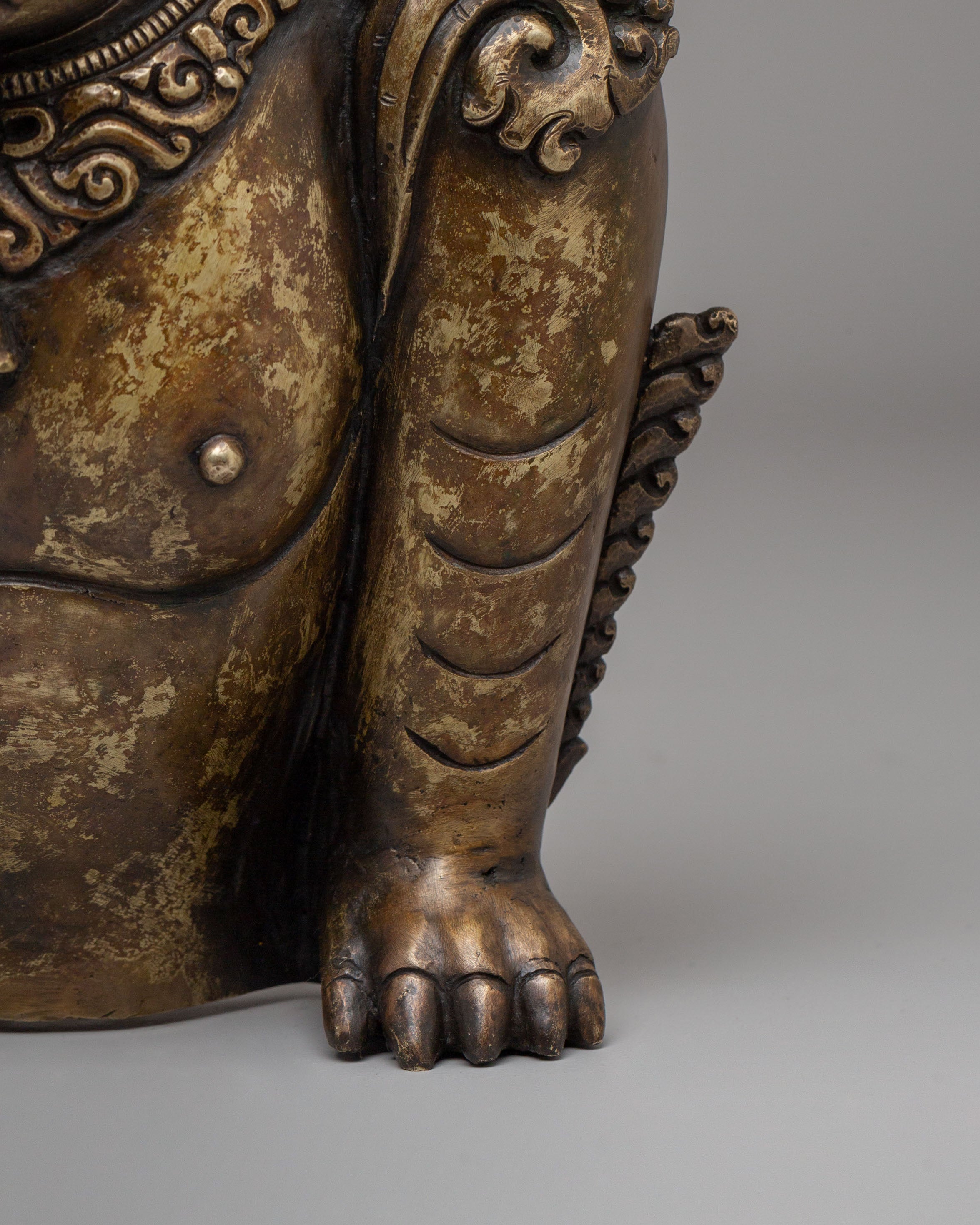 Tibetan Lion Wall Hanging Art | Handcrafted Bronze Decor Piece