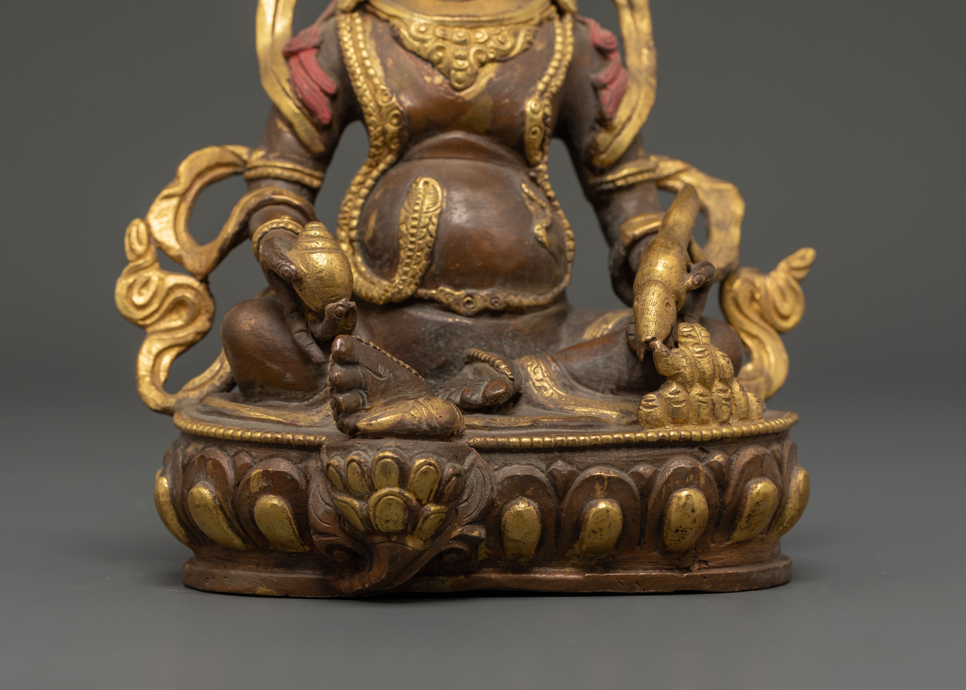 Spiritual Dzambhala Deity Statue | Wealth Deity Sculpture