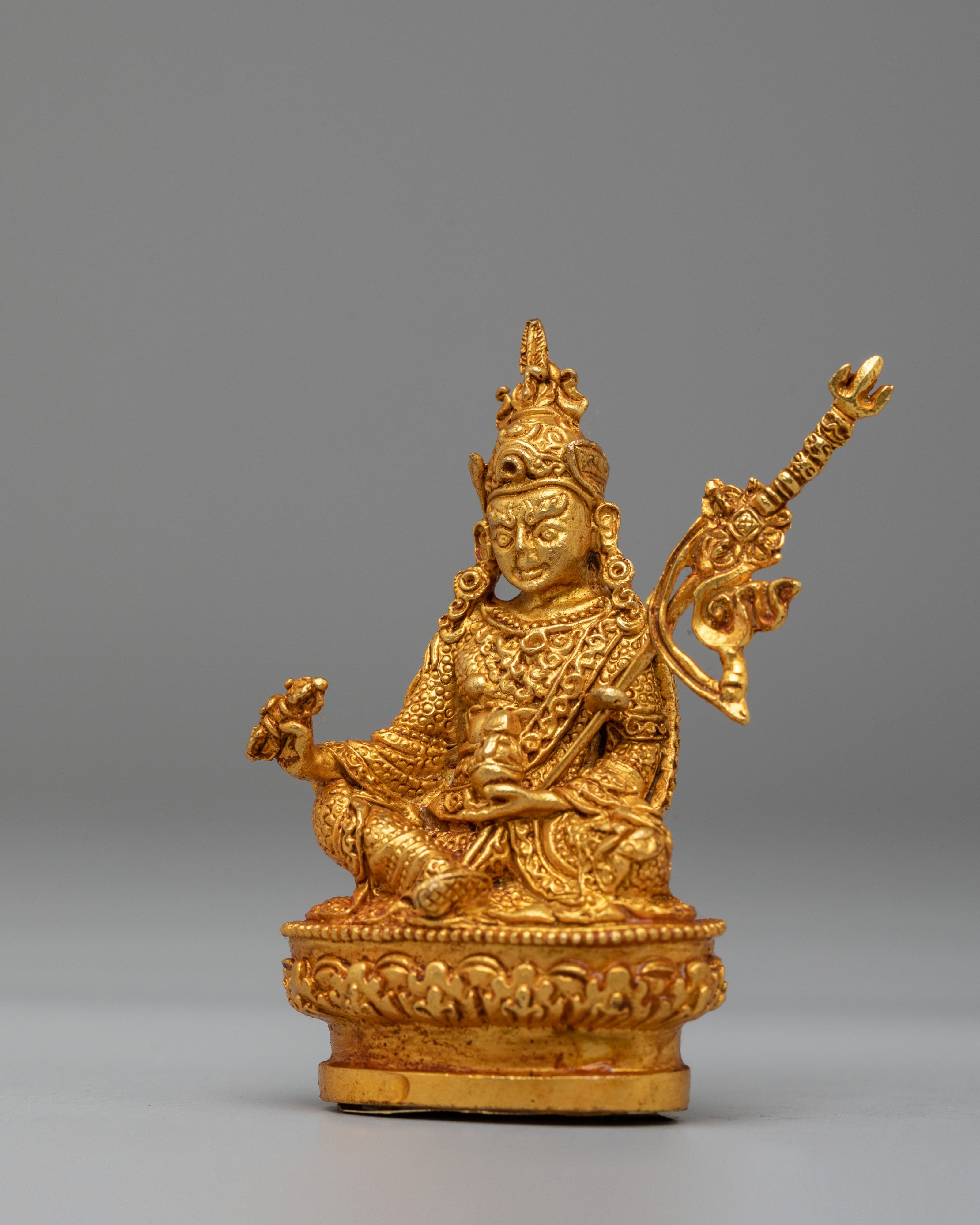 Sacred Guru Rinpoche Meditation Statue | Traditional Himalayan Artwork
