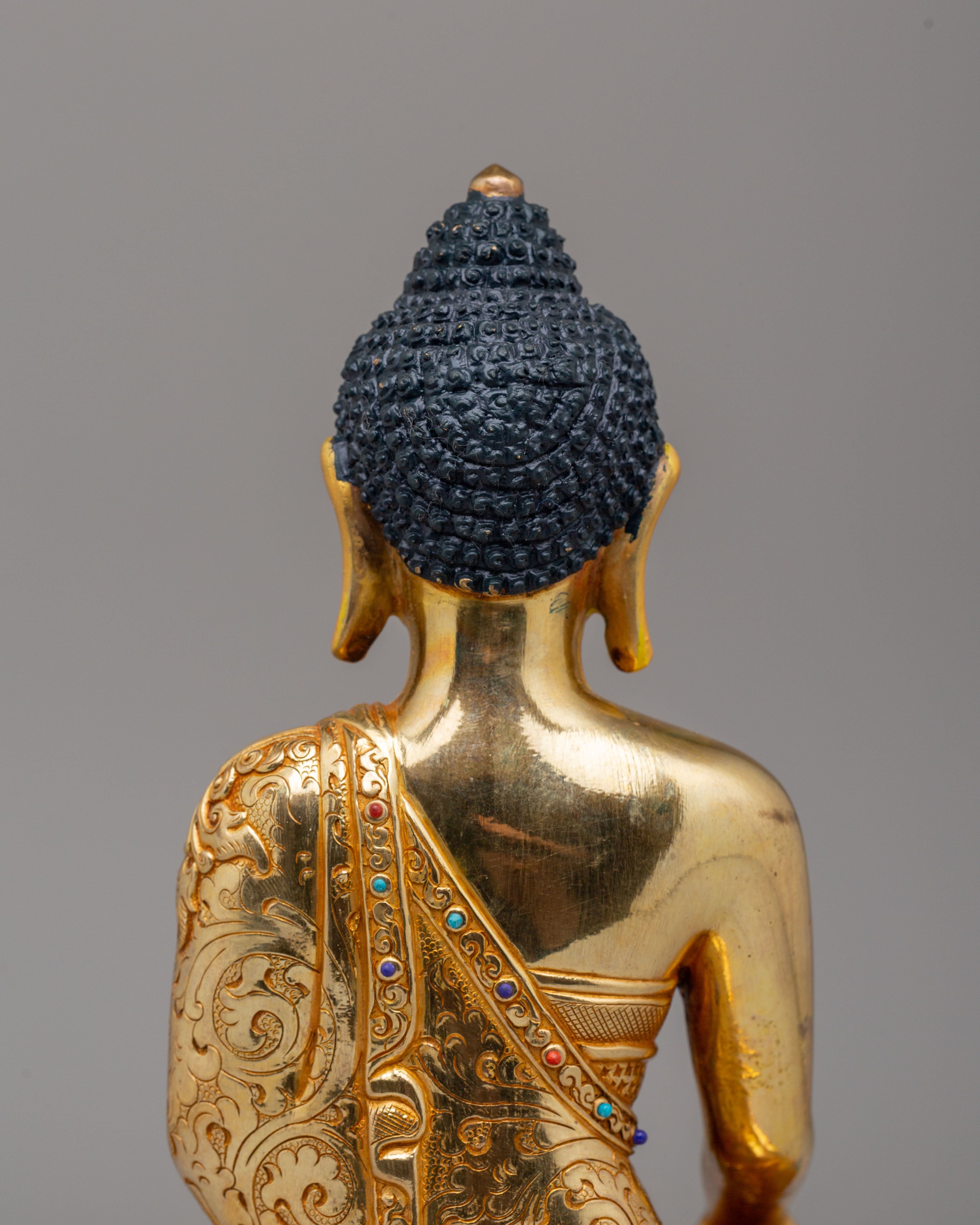 Traditional Himalayan Shakyamuni Buddha Sculpture | A Symbol of Peace and Wisdom