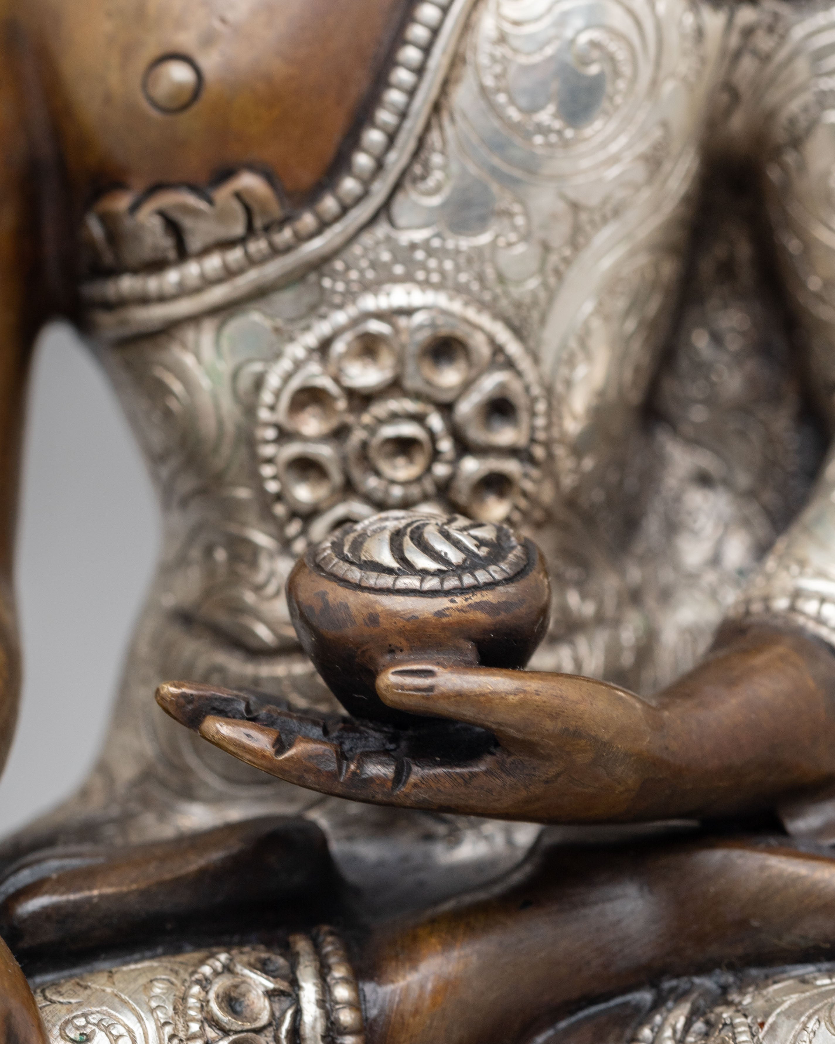Historic Shakyamuni Buddha Deity Statue | Artwork for Home and Altar Decor