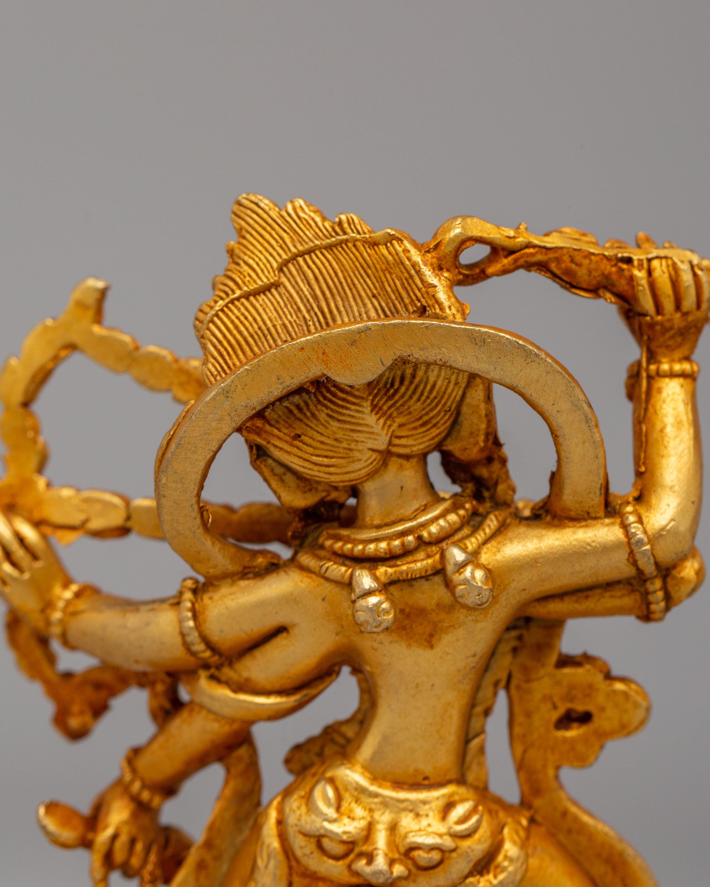 Divine Dakini Kurukulla Statue | Tibetan Buddhist Goddess of Magnetism