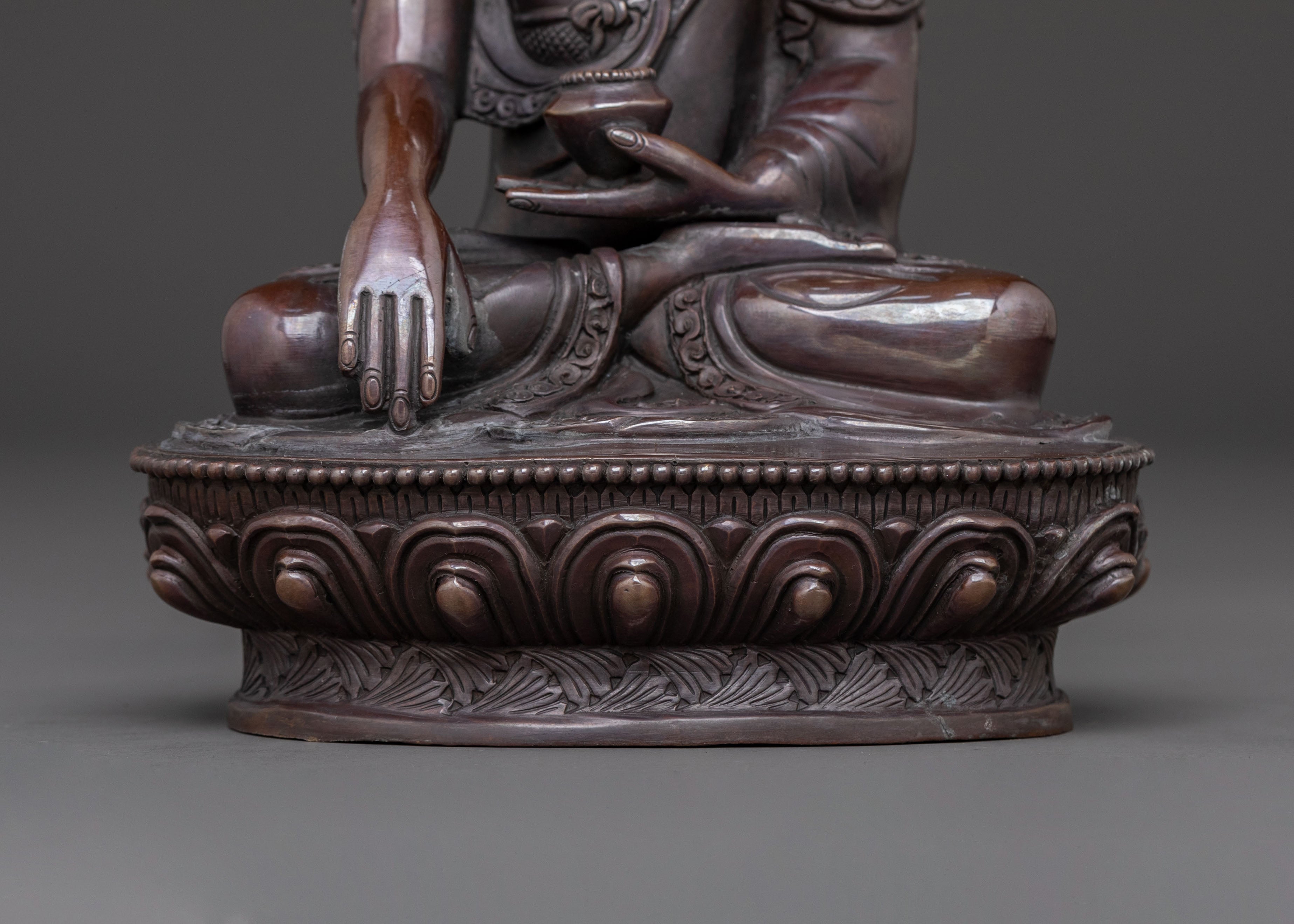 Shakyamuni Buddha Compassion Statue – Oxidized Copper Art