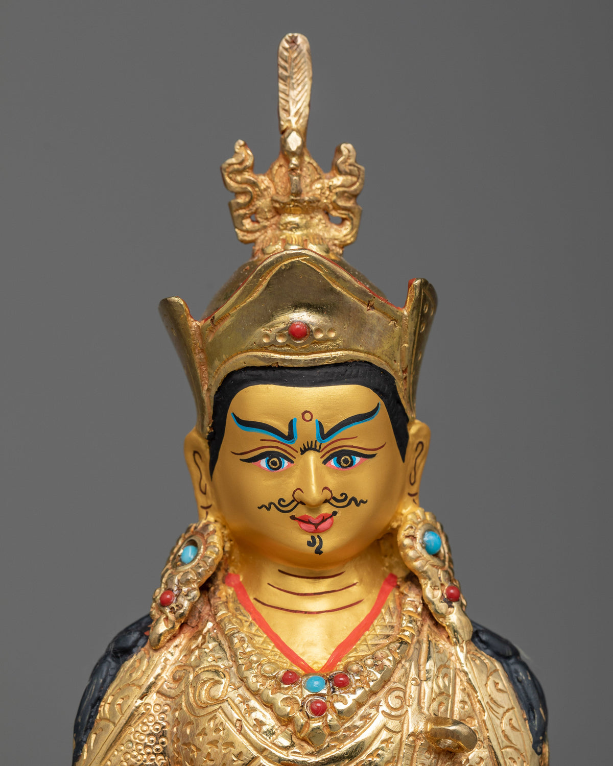 guru-rinpoche-gold gilt statue