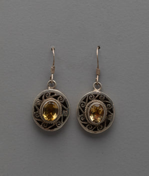 Elegant Gold Topaz Stone Earring Set