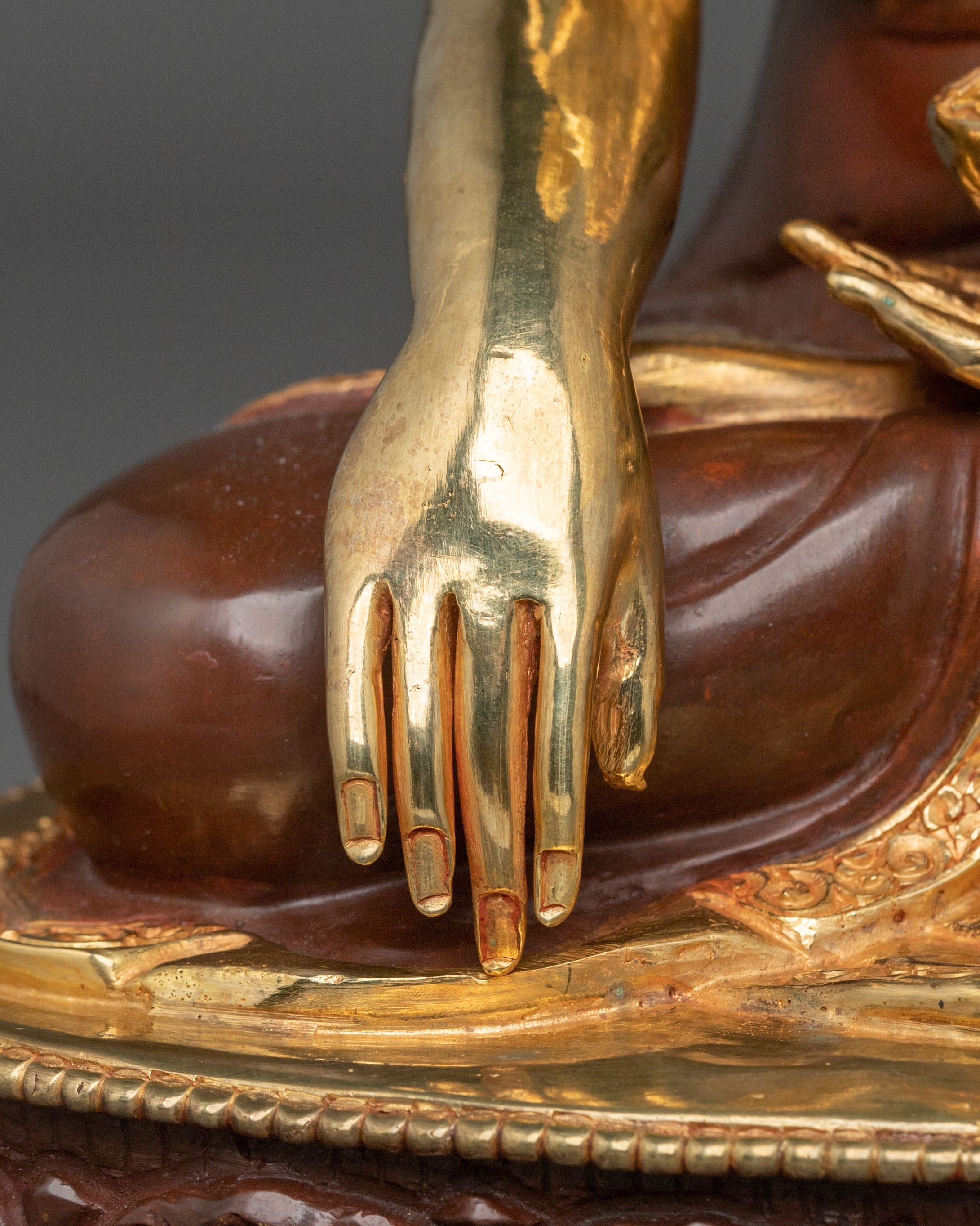 Traditional Siddhartha Gautama Sacred Statue | Symbol of Enlightenment