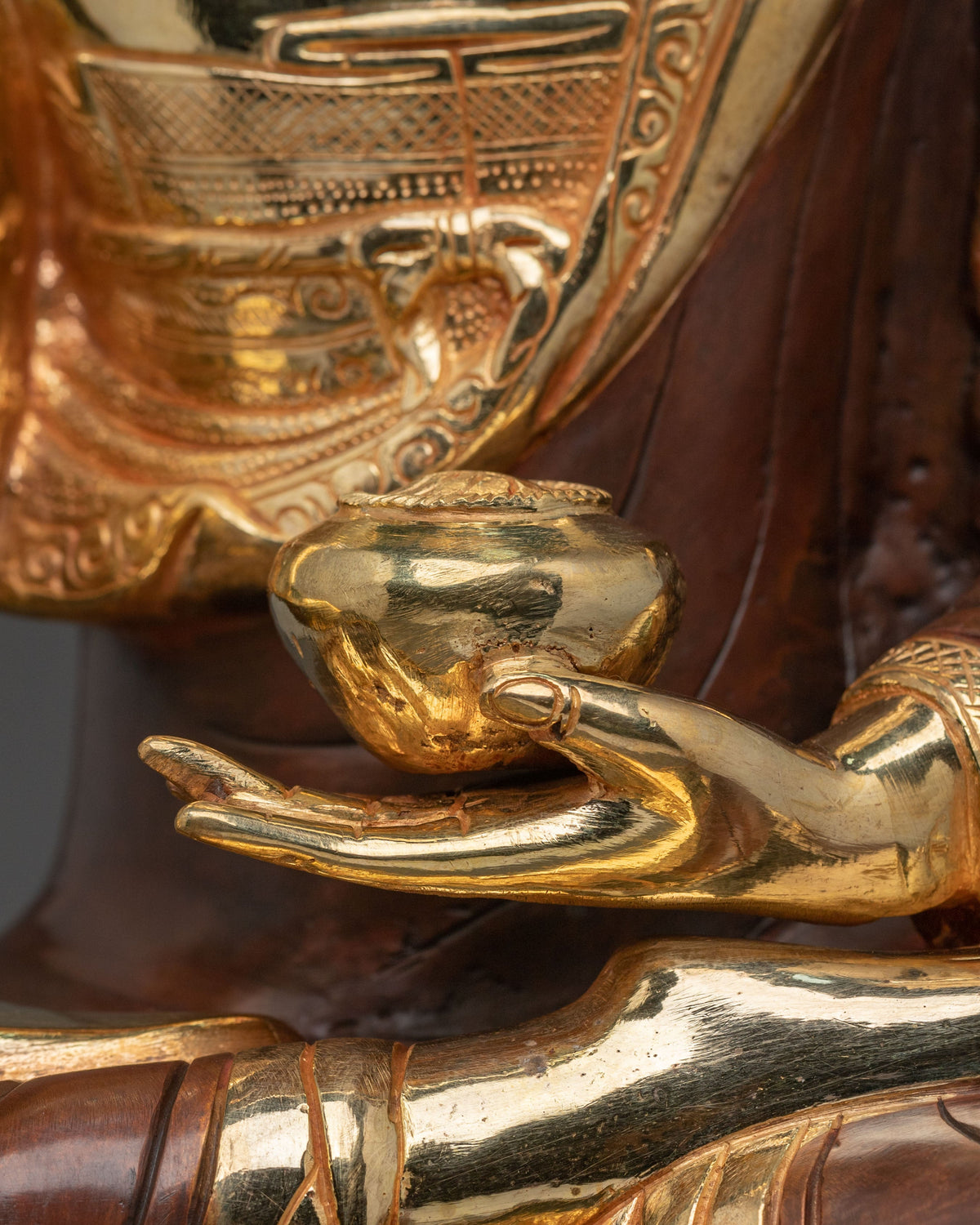 Shakyamuni Enlightened Sage Statue | 24K Gold Gilded Buddha Sculpture