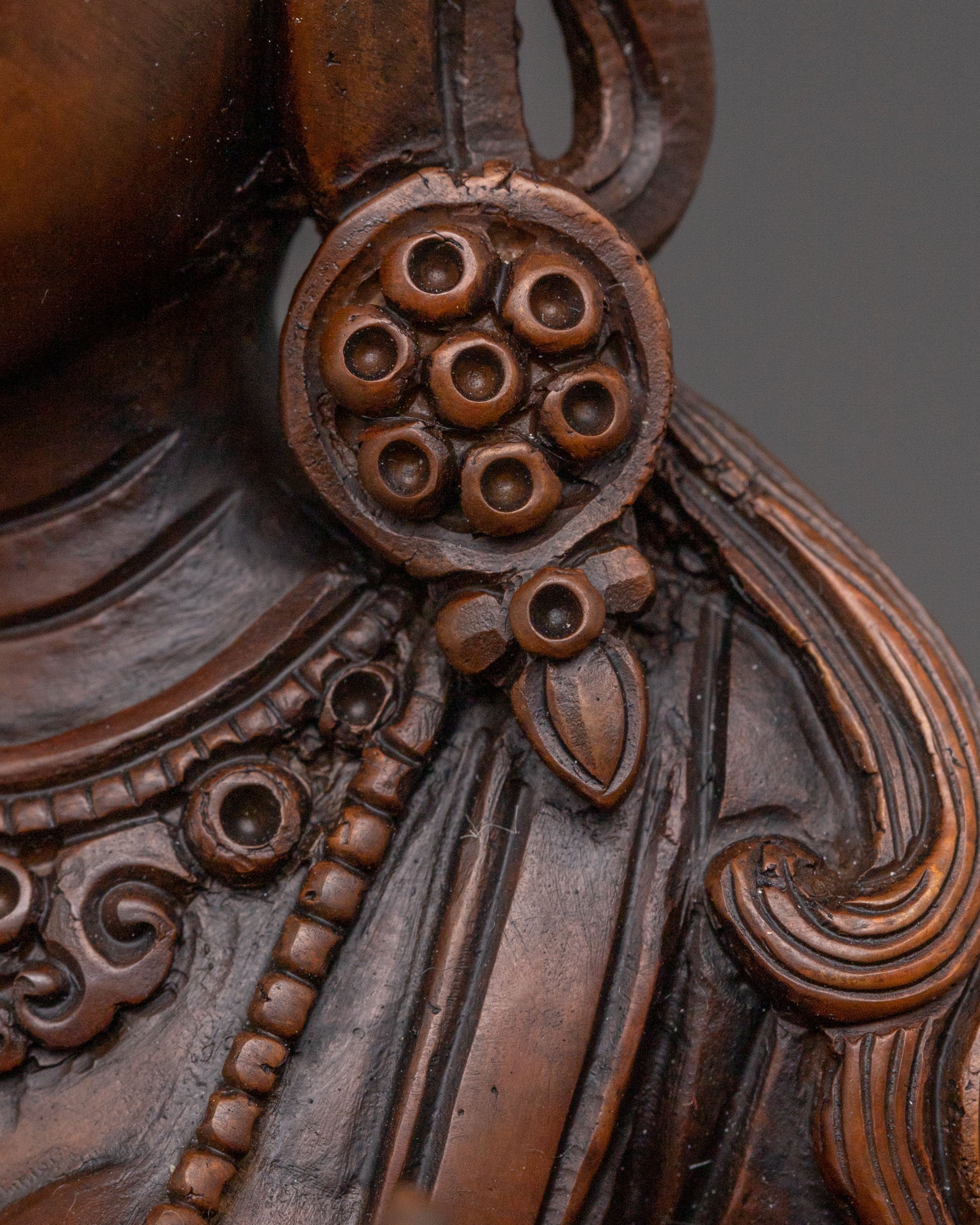 Goddess Saraswati Sculpture: Figure of Knowledge