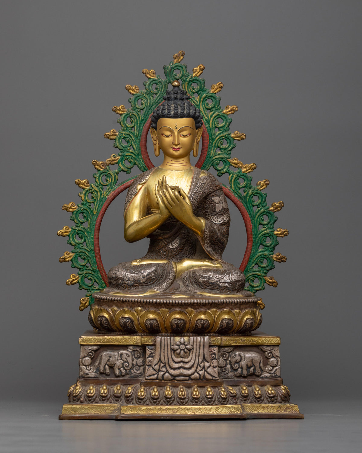 Buddha vairocana sculpture