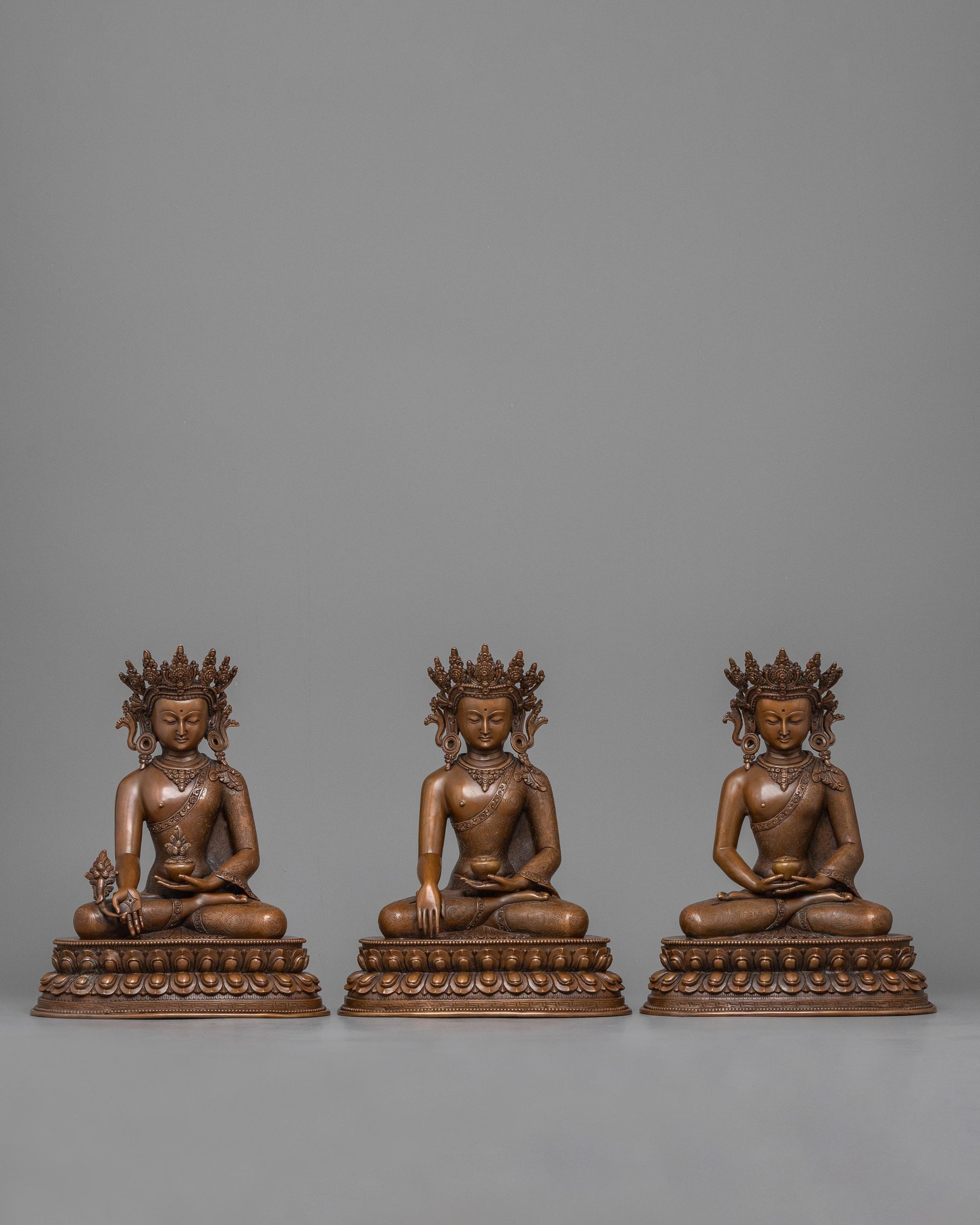 three-crown buddha-set