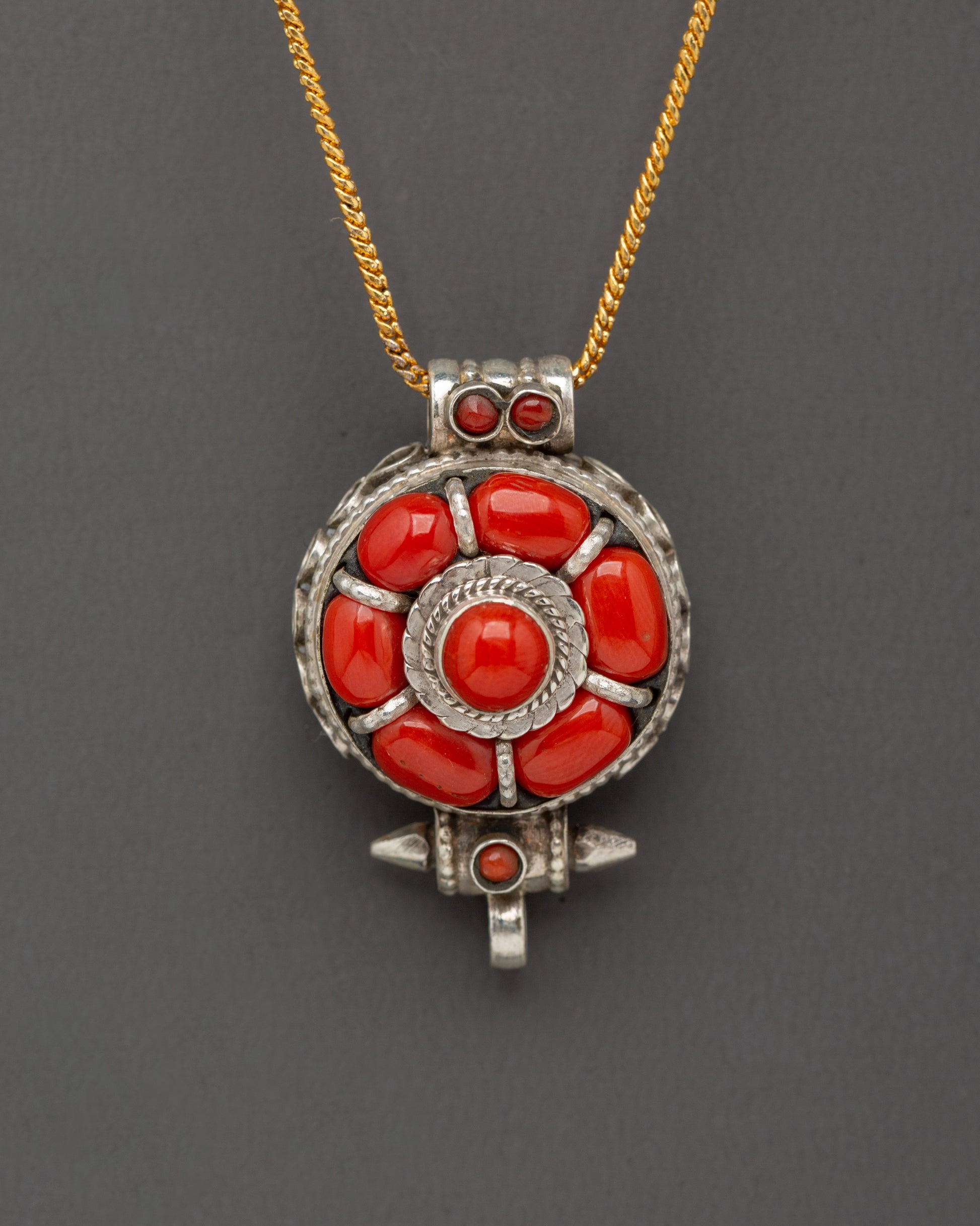 Coral Ghau Box locket
