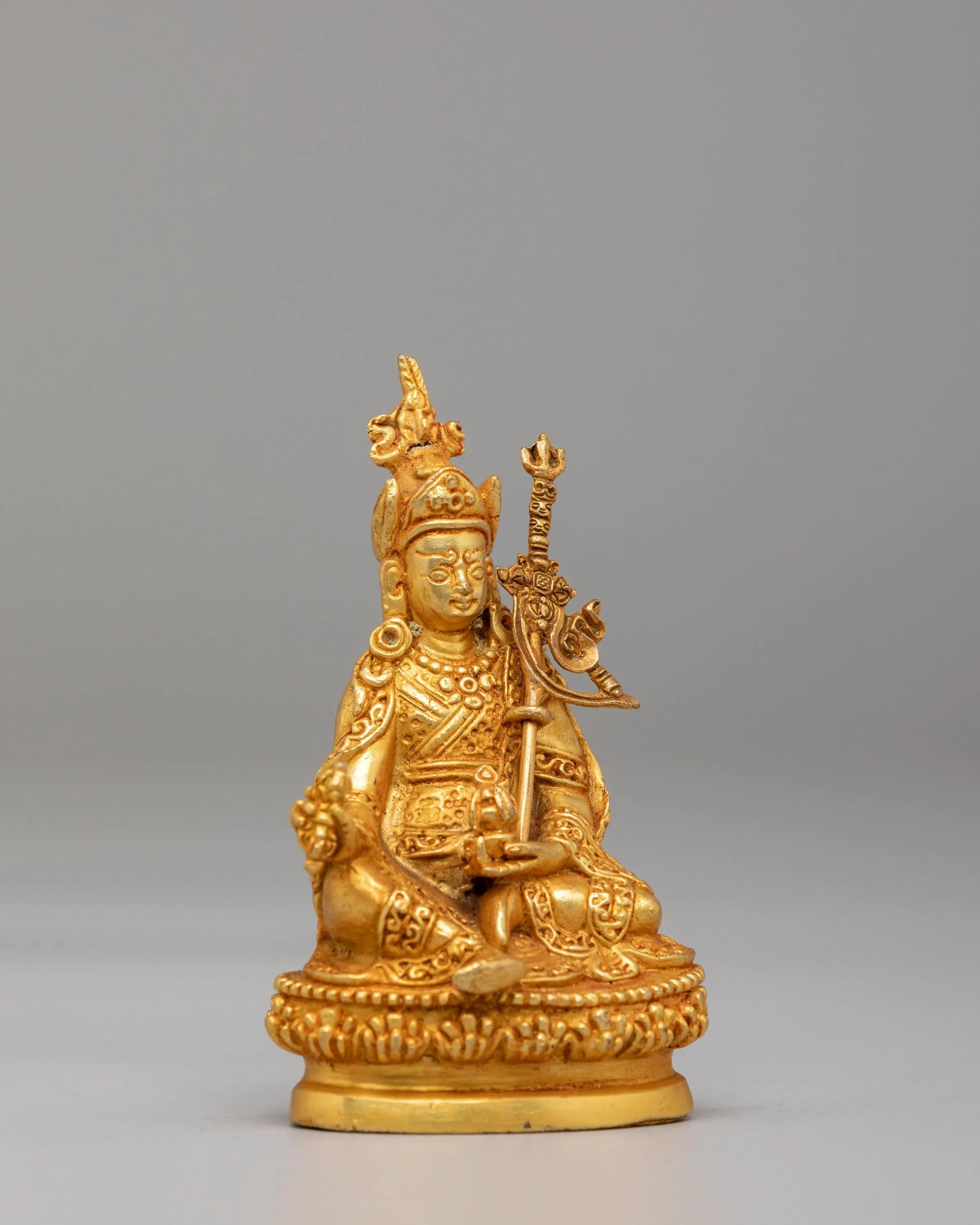 Buddhist Master Guru Rinpoche Statue | Tibetan Spiritual Art