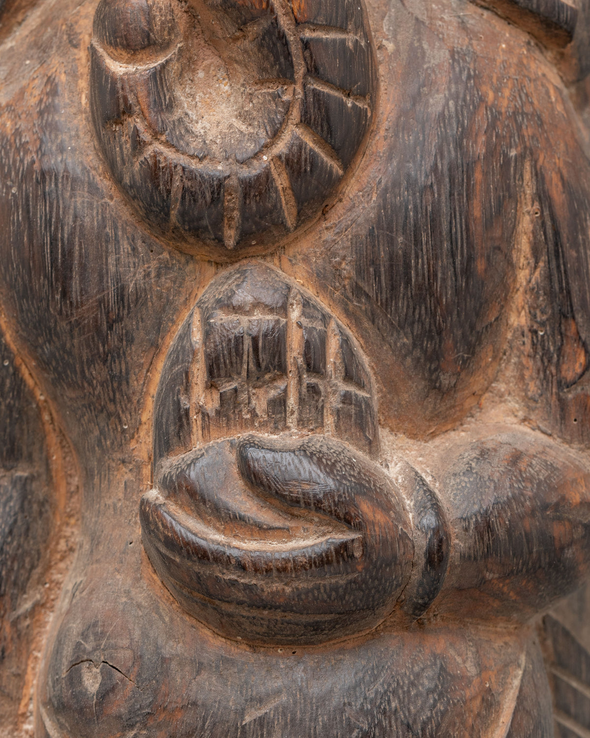 Ganesha Wooden Carved Pillar | Traditional Hindu Artwork