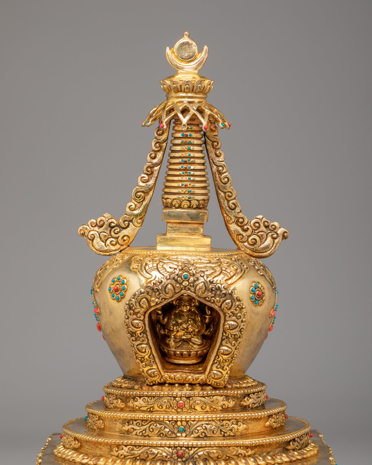 Buddhist Altar Namgyalma Chorten | Symbol of Protection