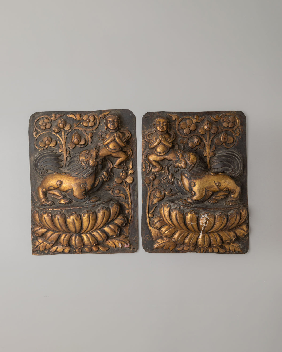 Antique Snow Lion Copper Wall Hanging Set