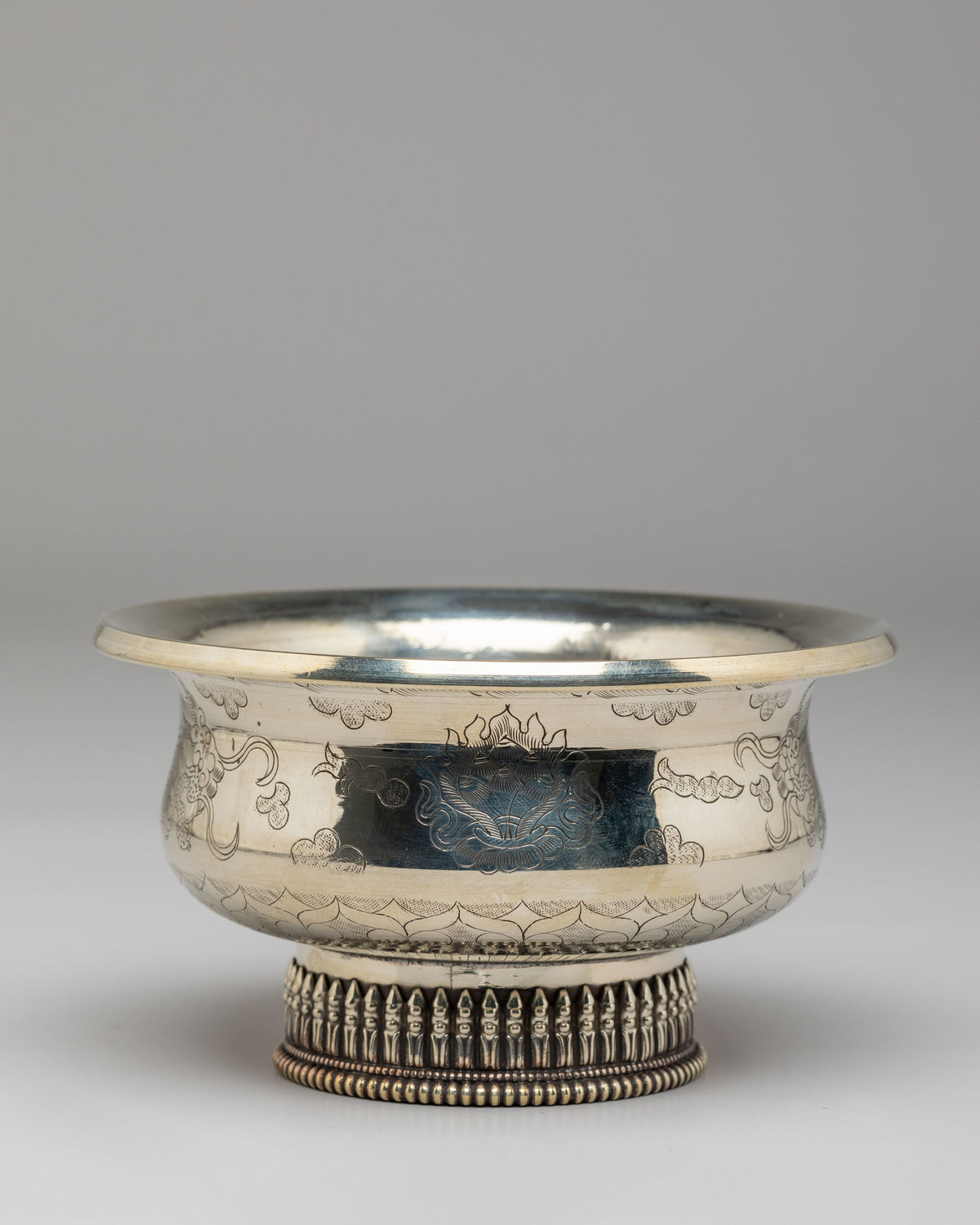 Buddhist Meditation Bowl Set | White Metal Offering Bowls
