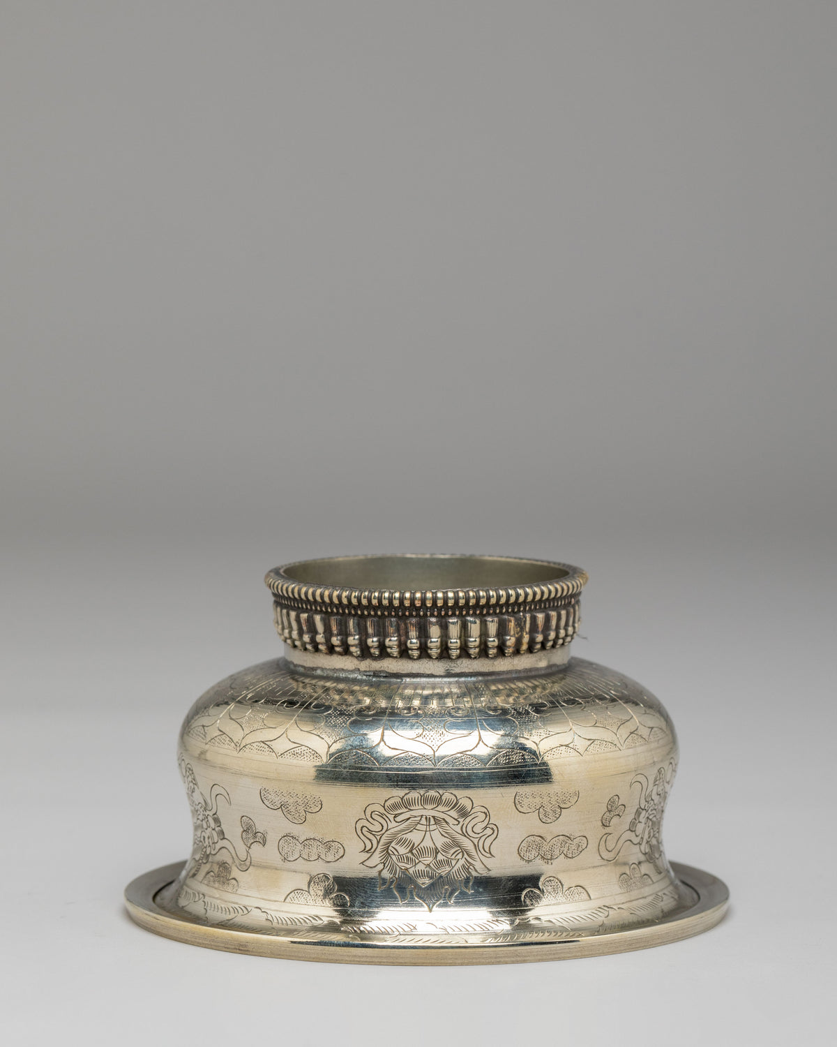Buddhist Meditation Bowl Set | White Metal Offering Bowls