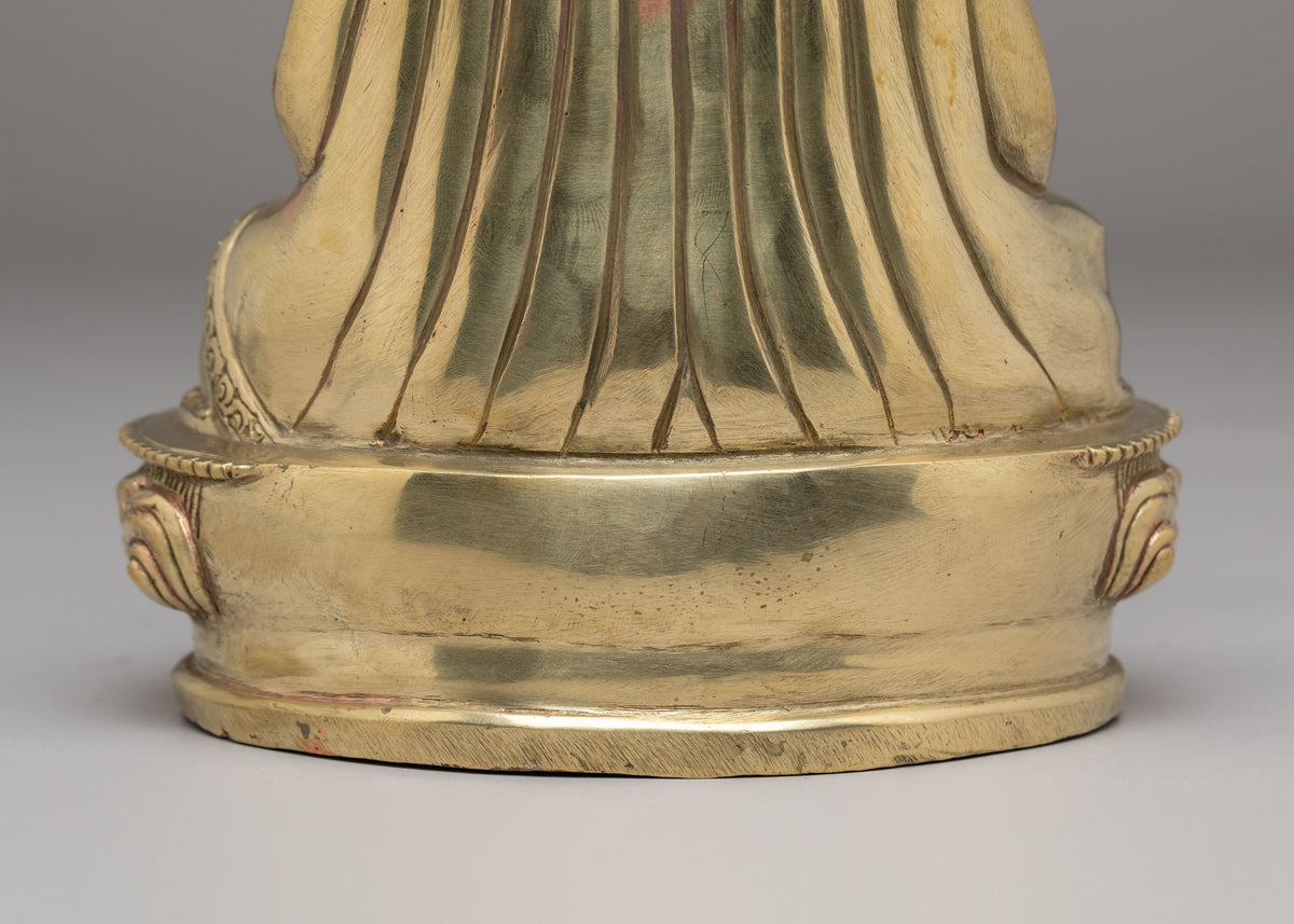 Buddhist Guru Shapdum Statue | Traditional Himalayan Artwork