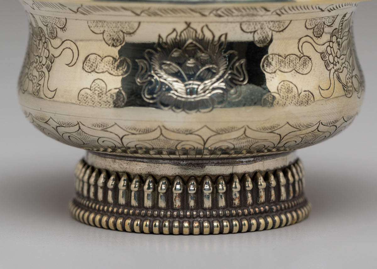 Buddhist Meditation Bowl Set | White Metal Offering Bowls