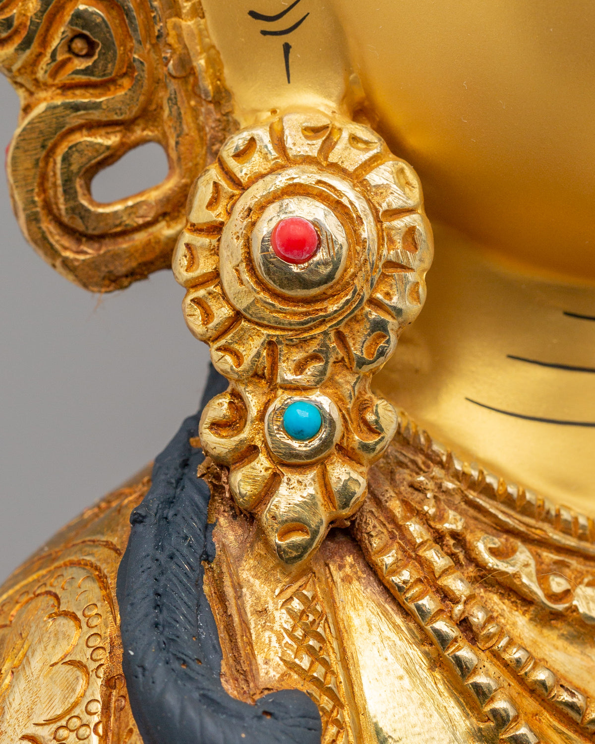 Buddhist Altar Chenrezig Sculpture | 24K Gold Gilded Compassion Statue