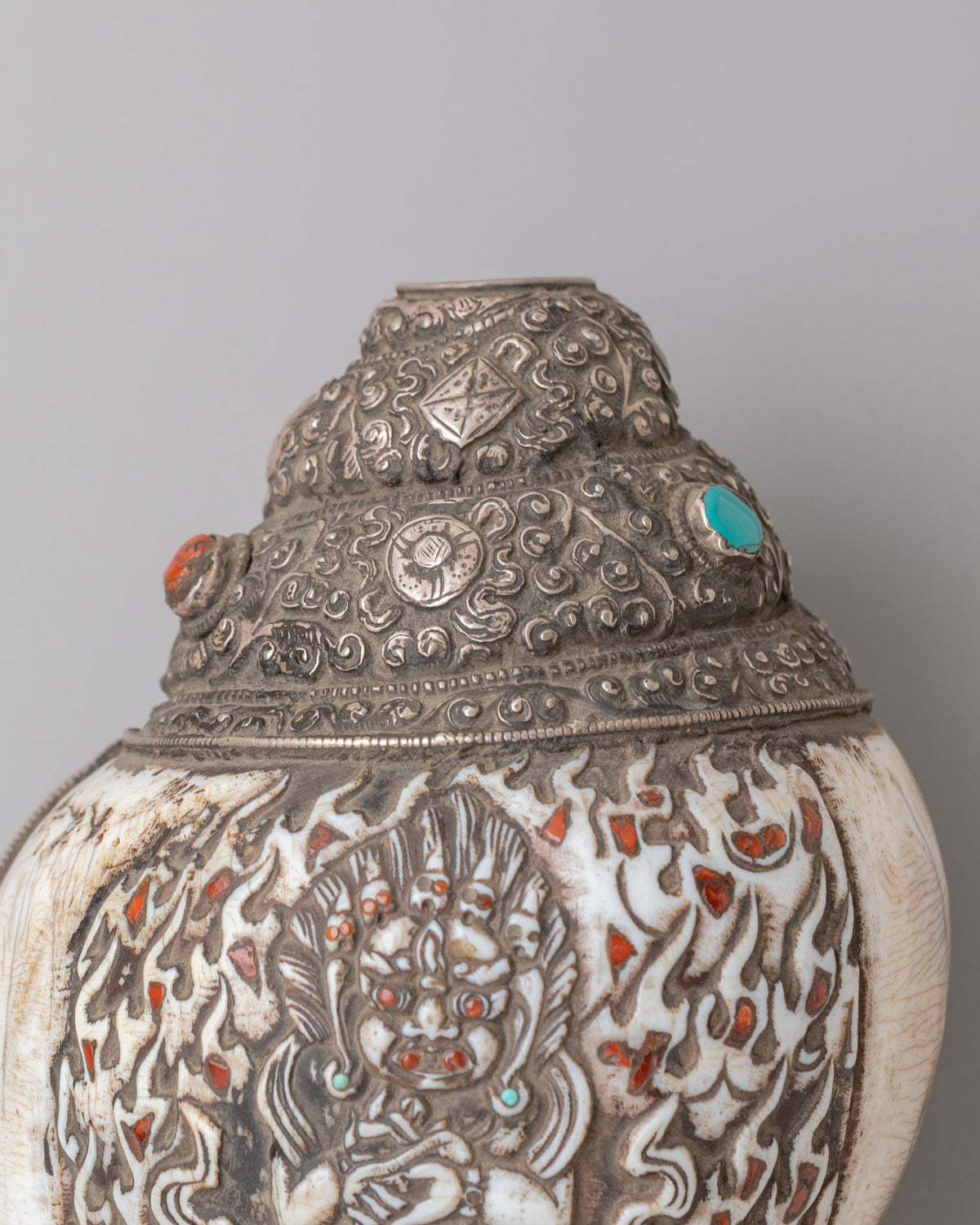 Traditional Buddhist Conch Shell | Silver Embellished Ritual Instrument
