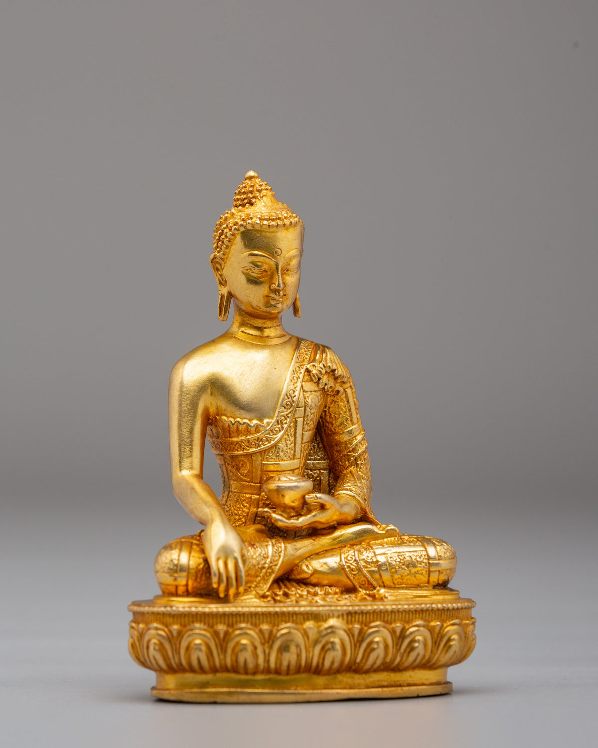 Enlightened Gautama Buddha Statue | Shakyamuni Buddha for Altar Decor