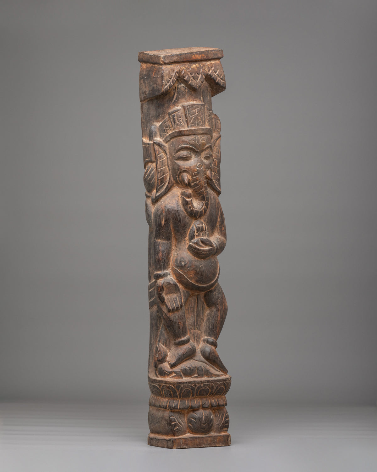 Ganesha Wooden Carved Pillar | Traditional Hindu Artwork