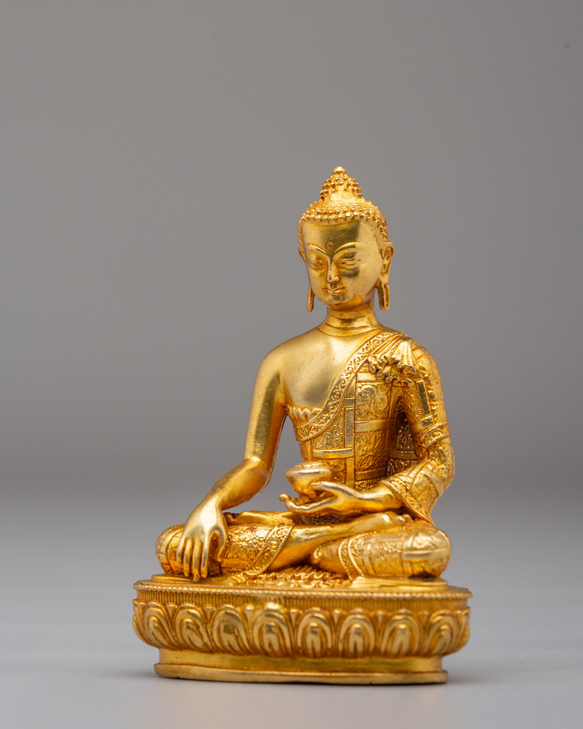 Enlightened Gautama Buddha Statue | Shakyamuni Buddha for Altar Decor