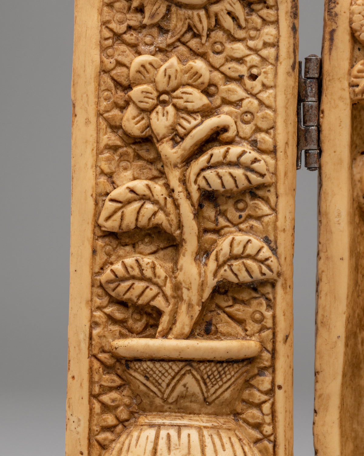 Traditional Ganesha Shrine Decor | Hand-Carved Religious Artwork