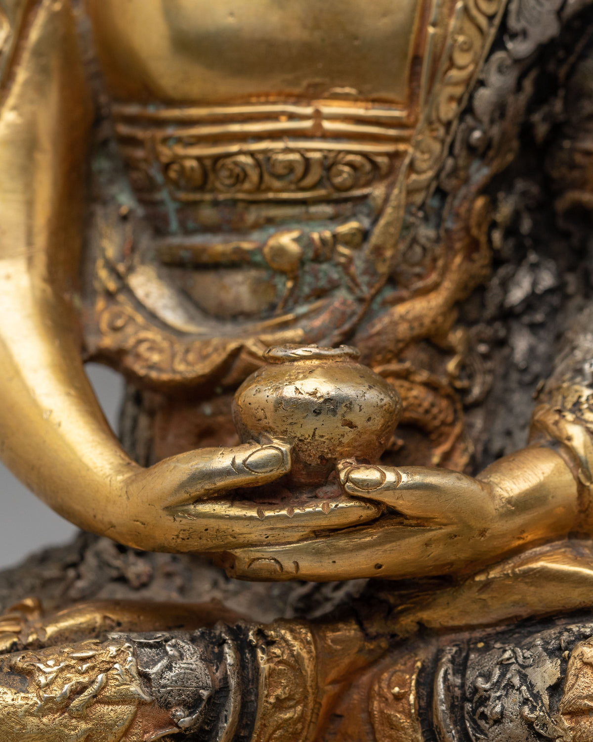 Traditional Tibetan Amitabha Sculpture | Symbol of Infinite Light