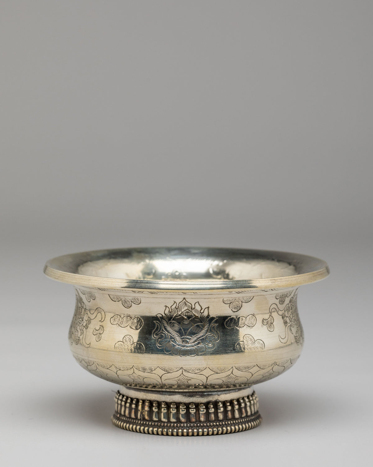 Buddhist Meditation Bowl Set | White Metal Offering Bowls