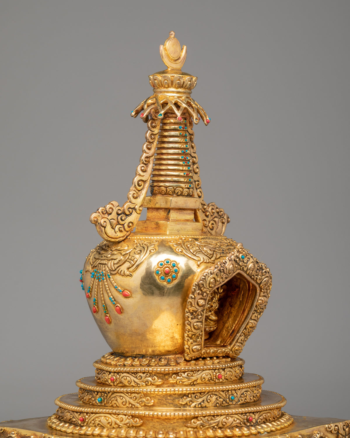 Buddhist Altar Namgyalma Chorten | Symbol of Protection