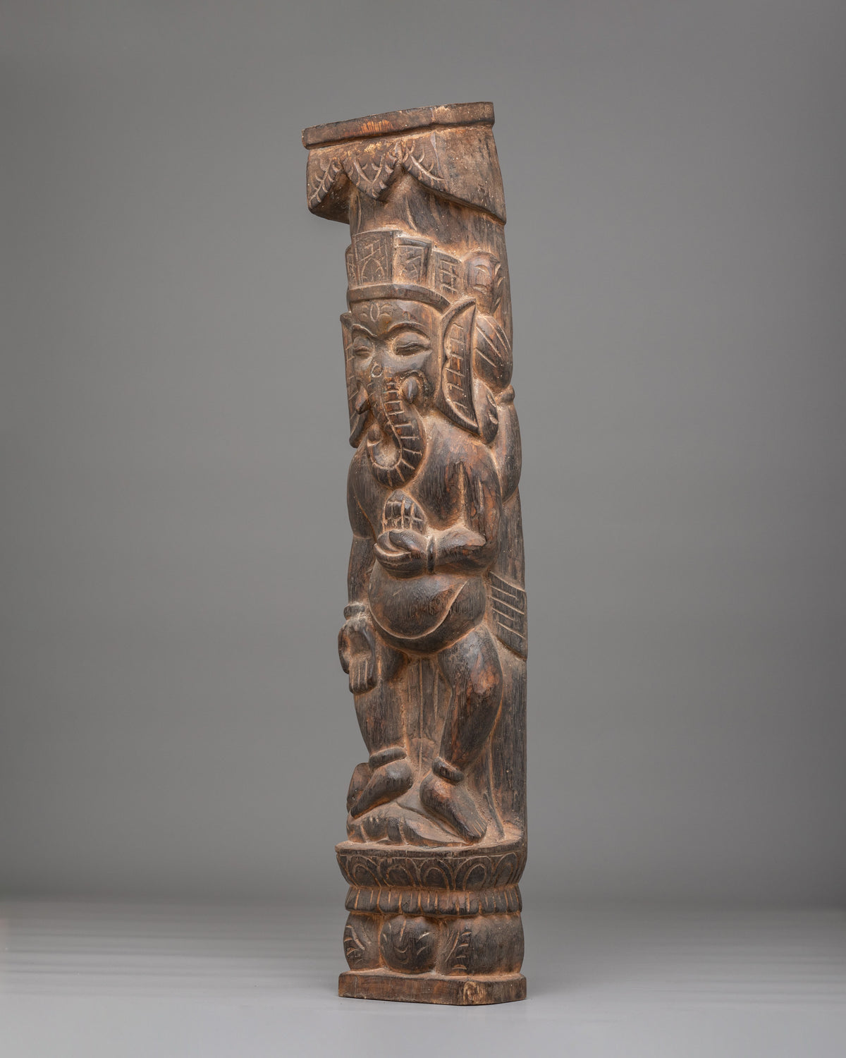 Ganesha Wooden Carved Pillar | Traditional Hindu Artwork